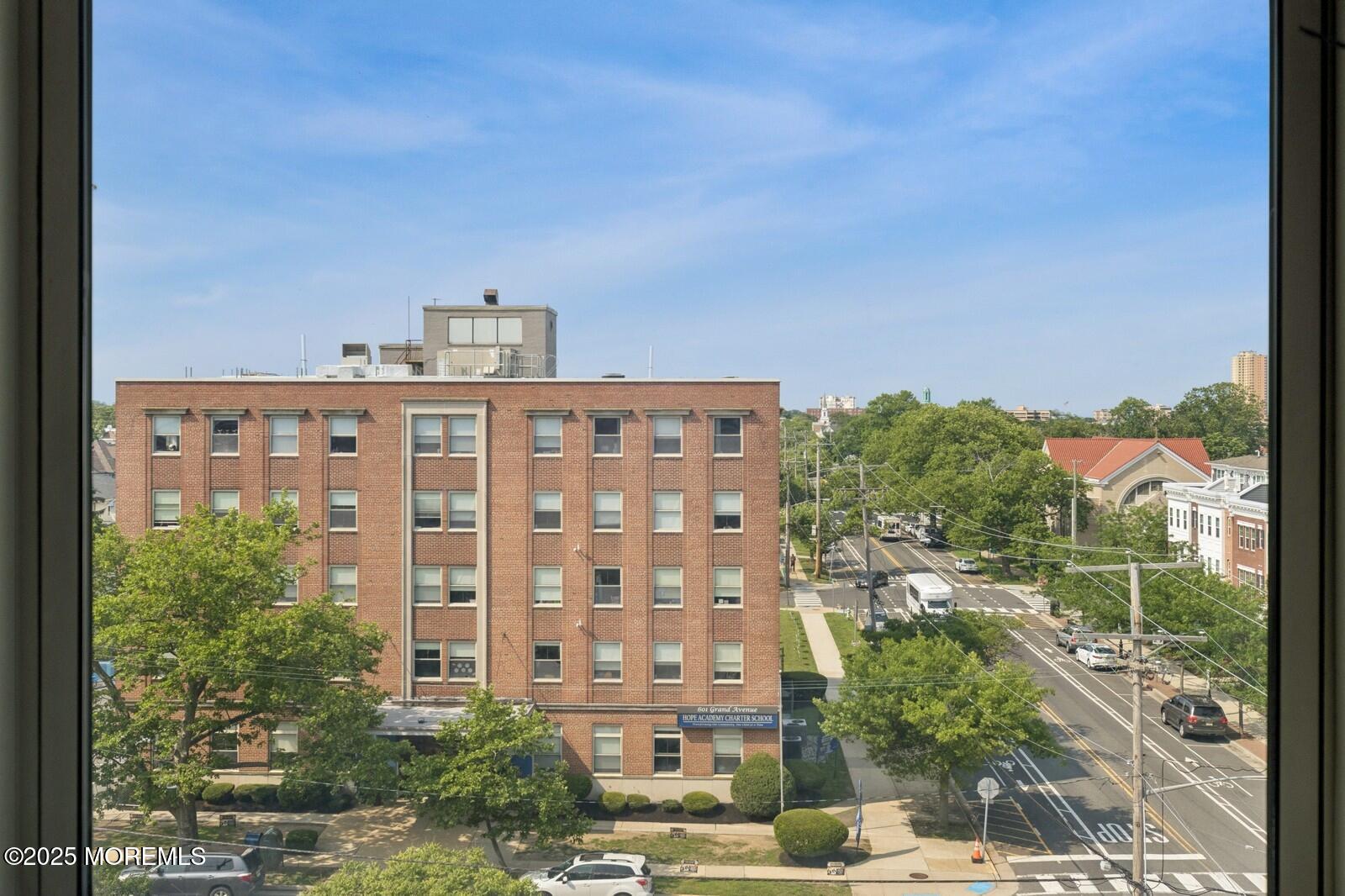 501 Grand Avenue 5B