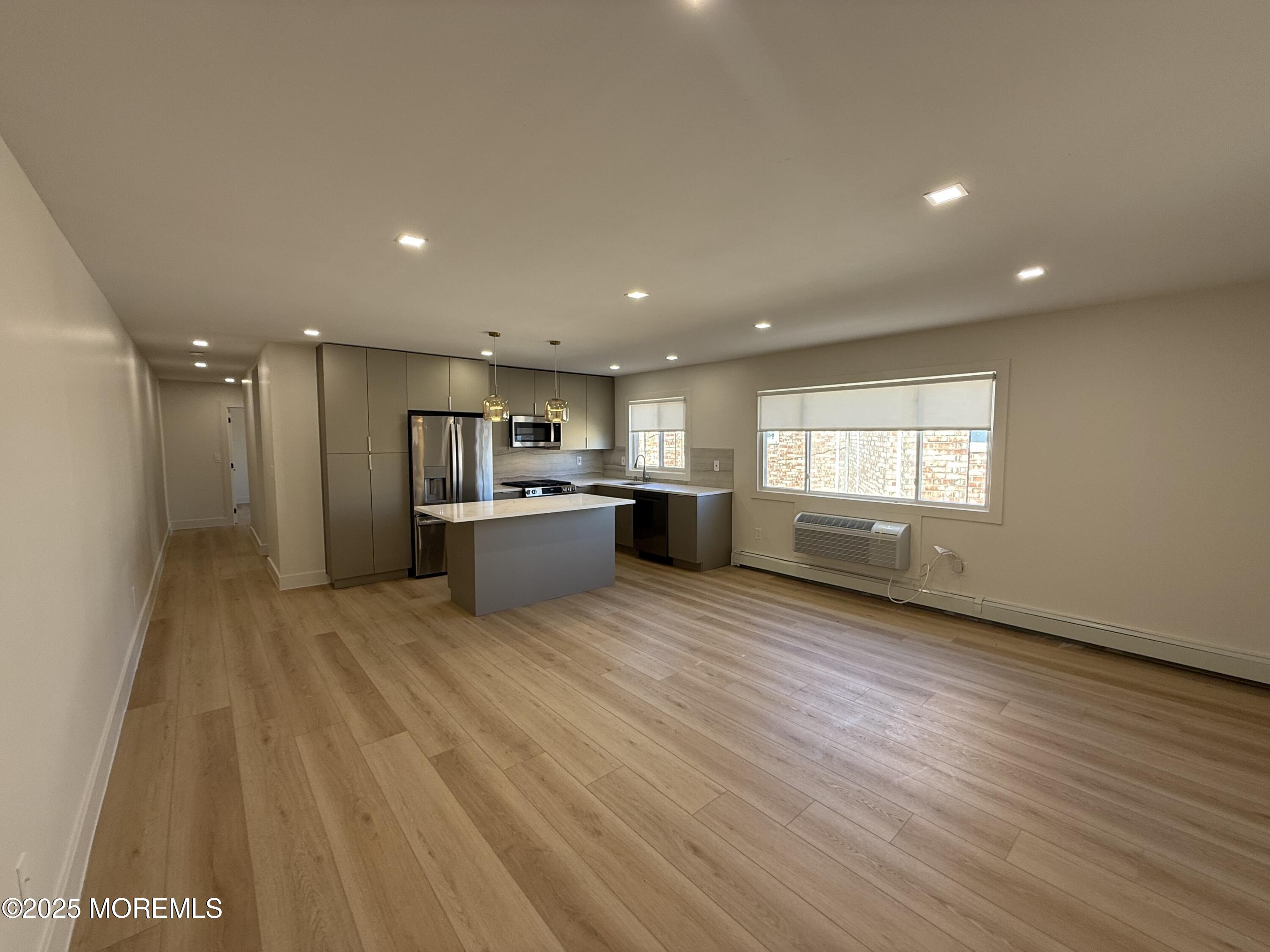 1 Ocean Avenue, 18