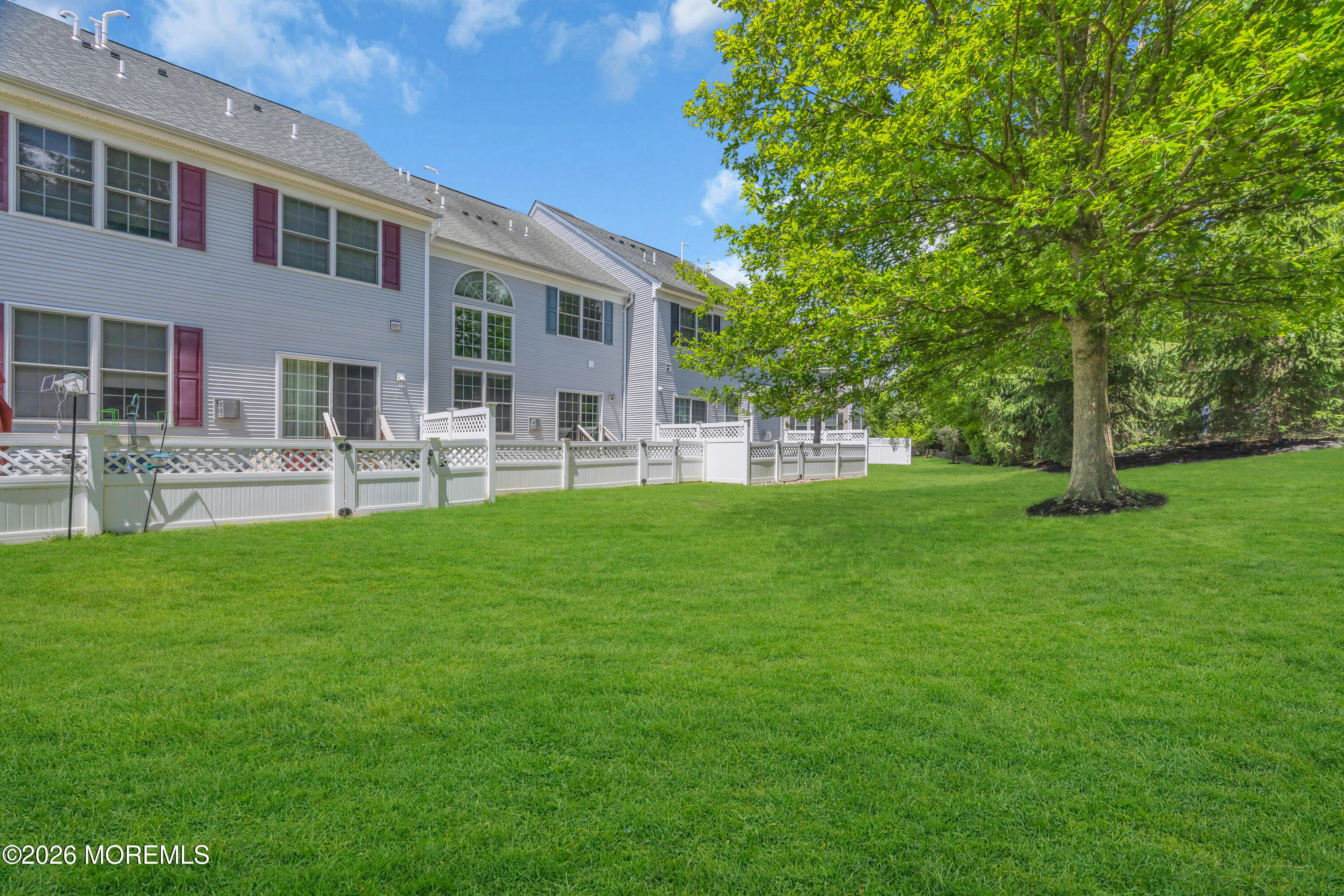 10 Deepwater Circle