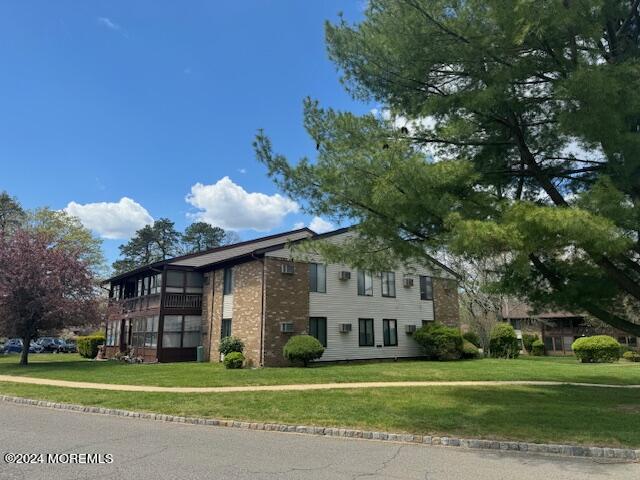 118 Amberly Drive J