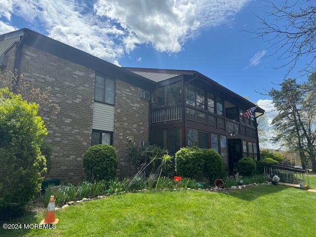 118 Amberly Drive J