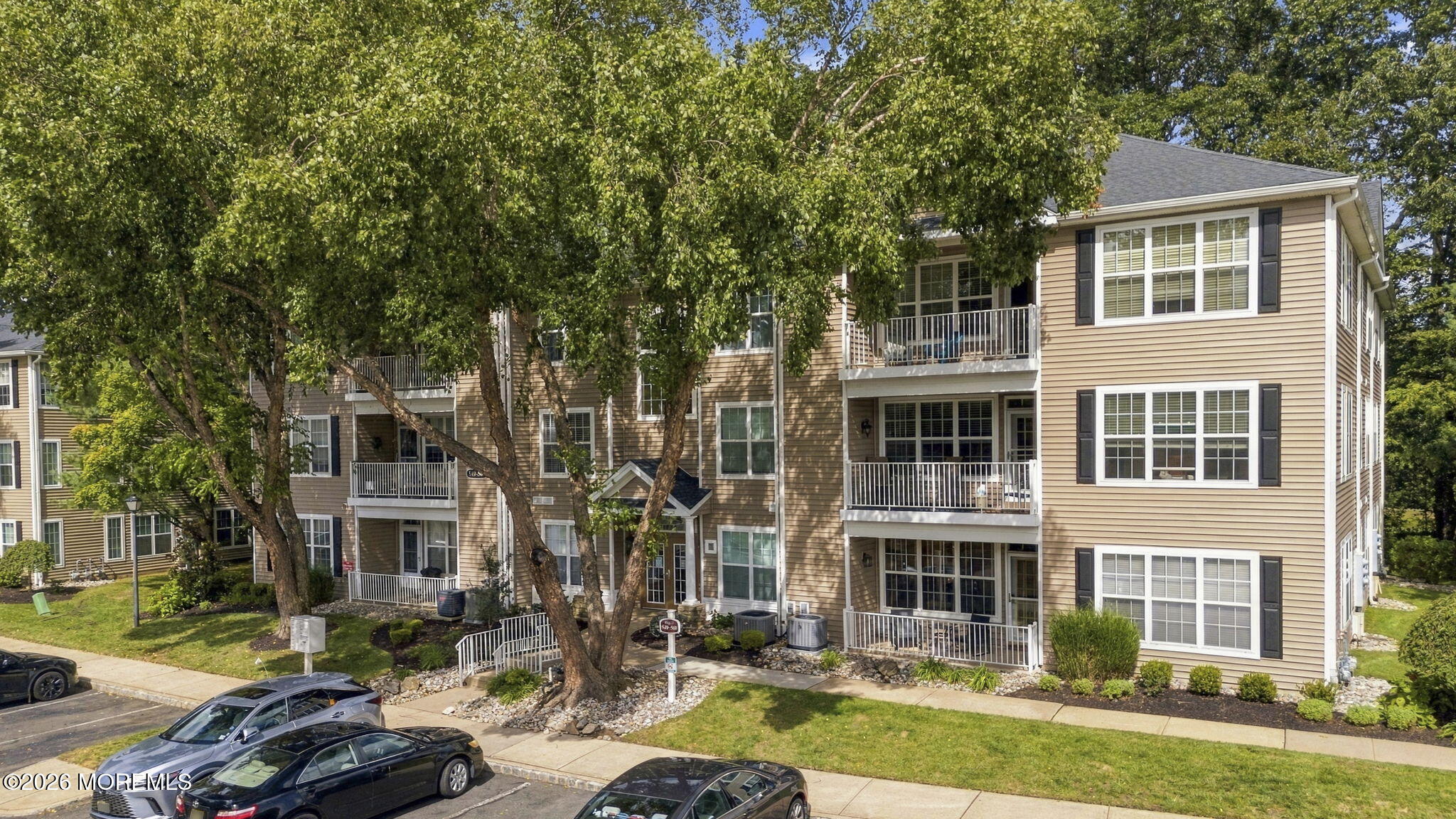 556 Saint Andrews Place