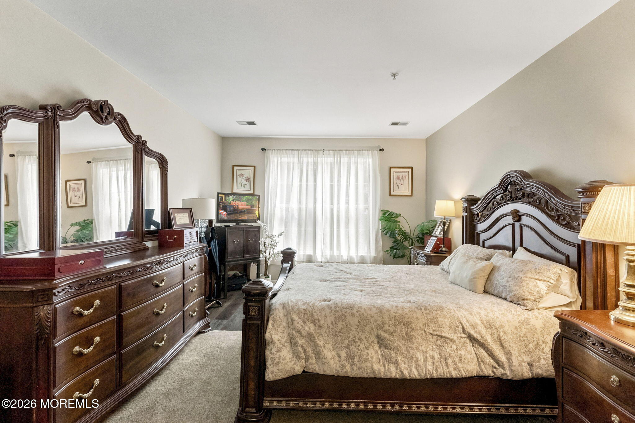 556 Saint Andrews Place