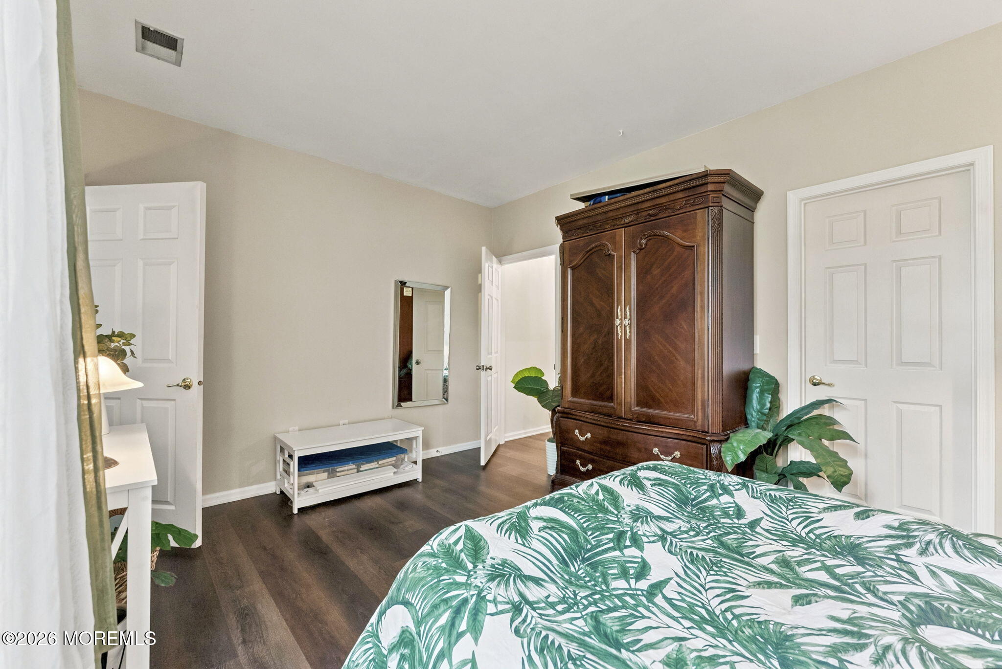 556 Saint Andrews Place