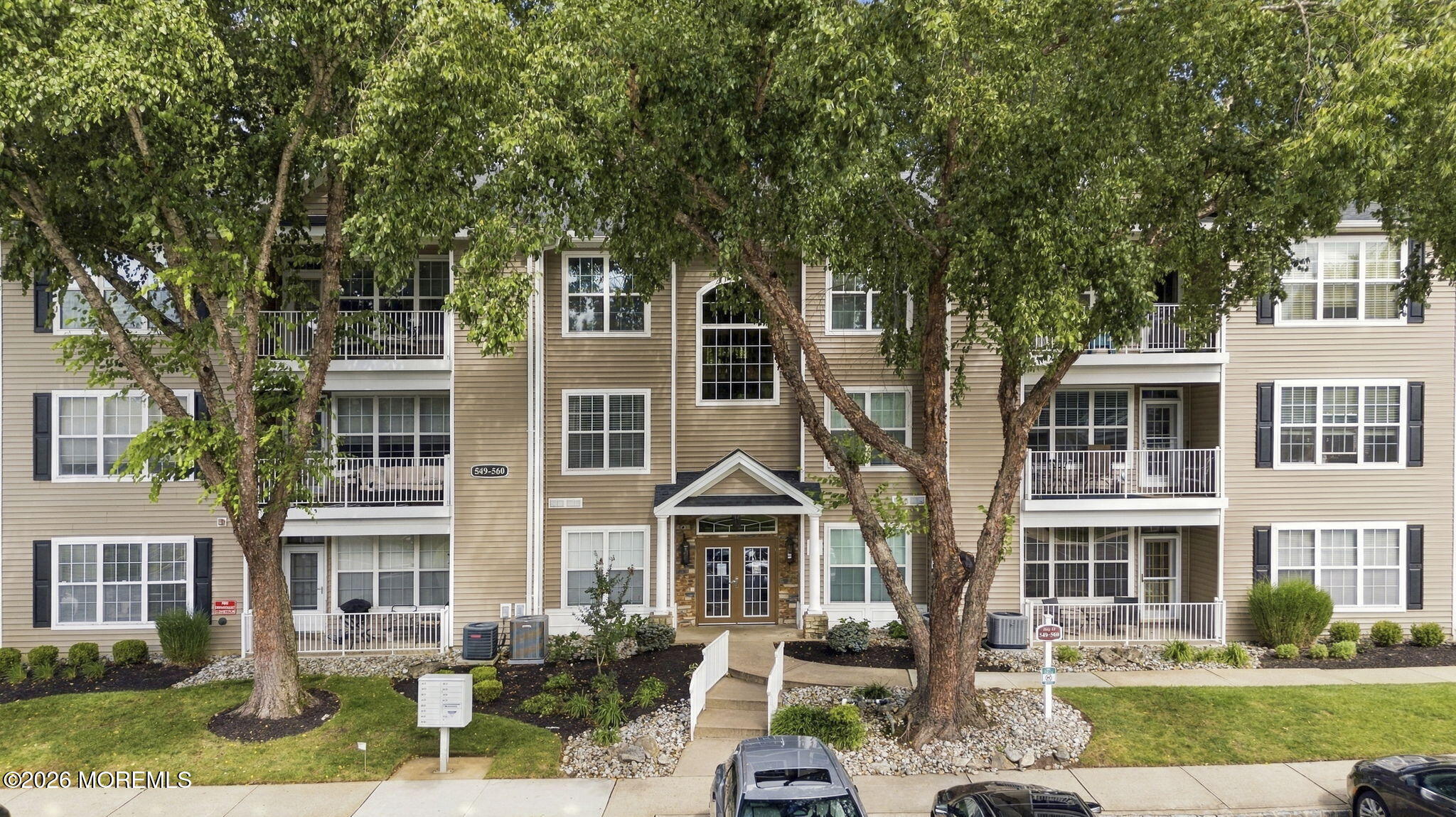 556 Saint Andrews Place
