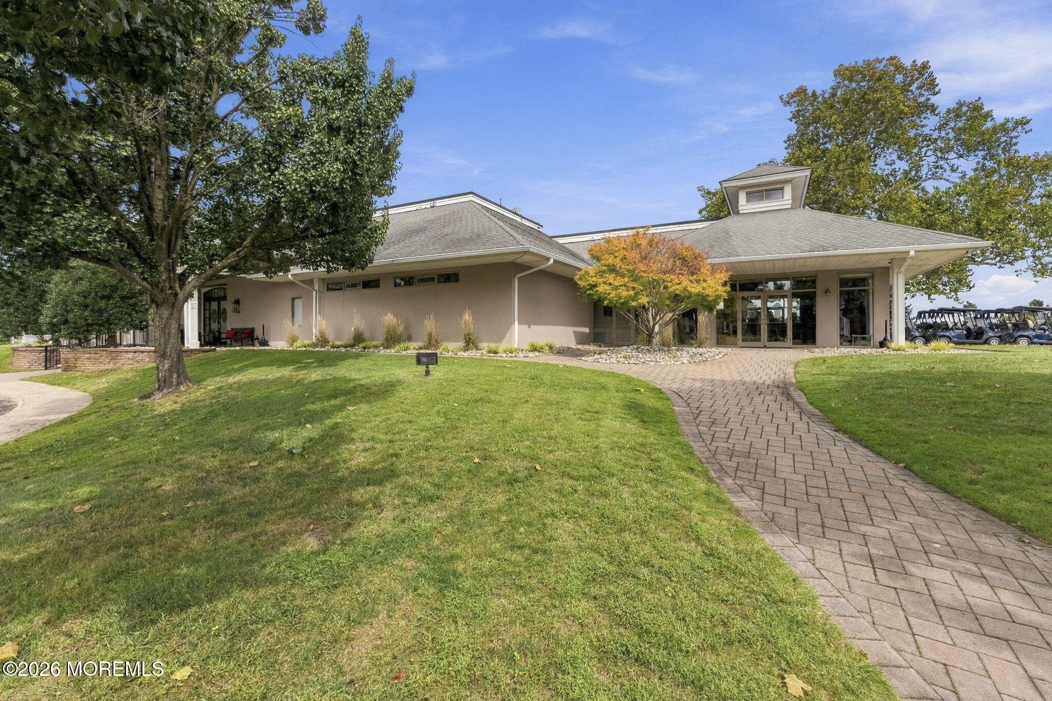 556 Saint Andrews Place