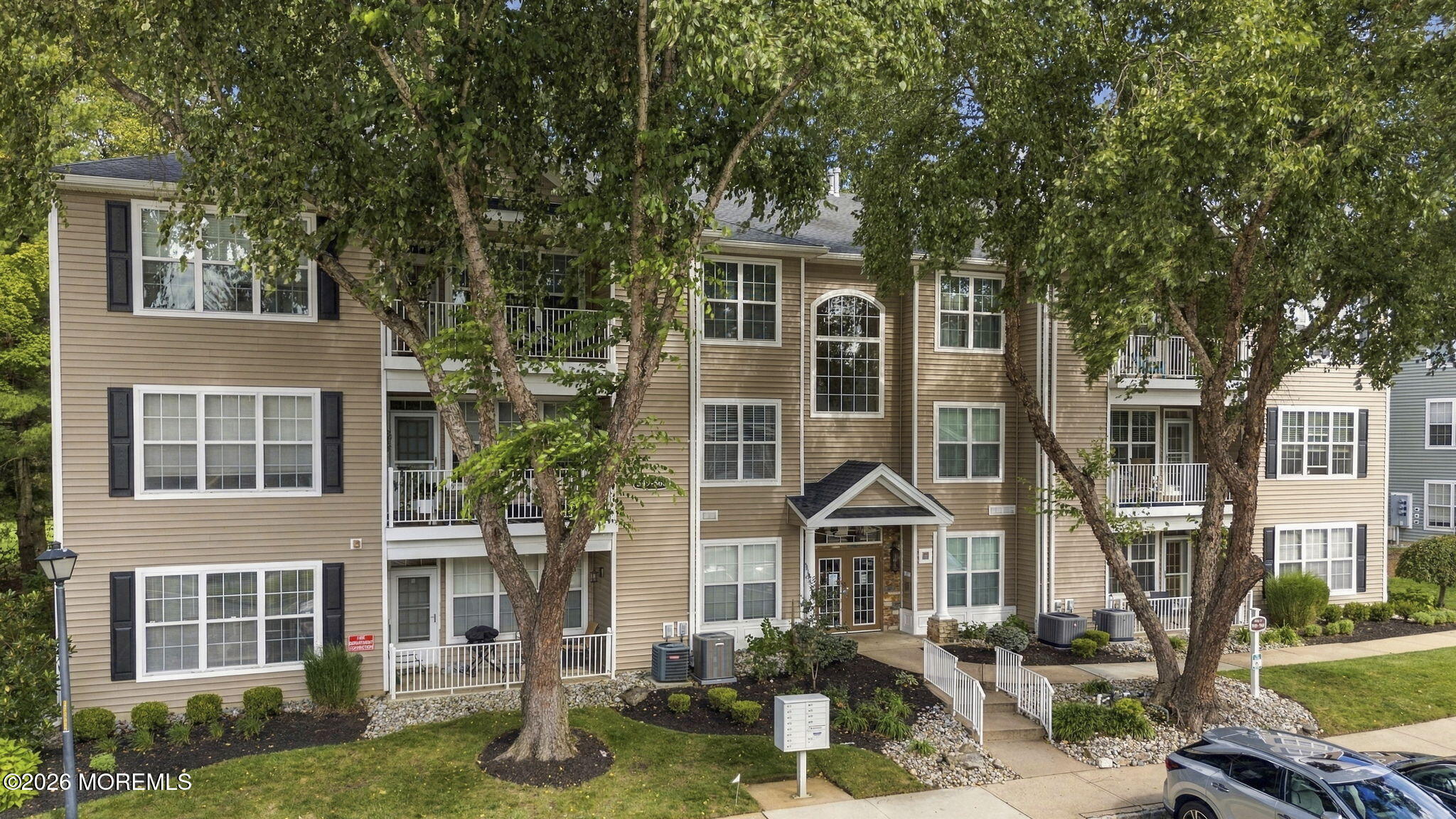 556 Saint Andrews Place