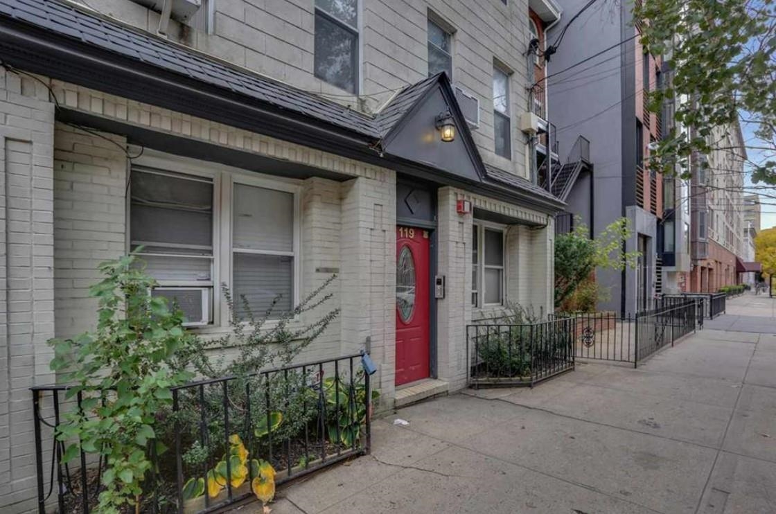 119 CLINTON ST Unit 3R