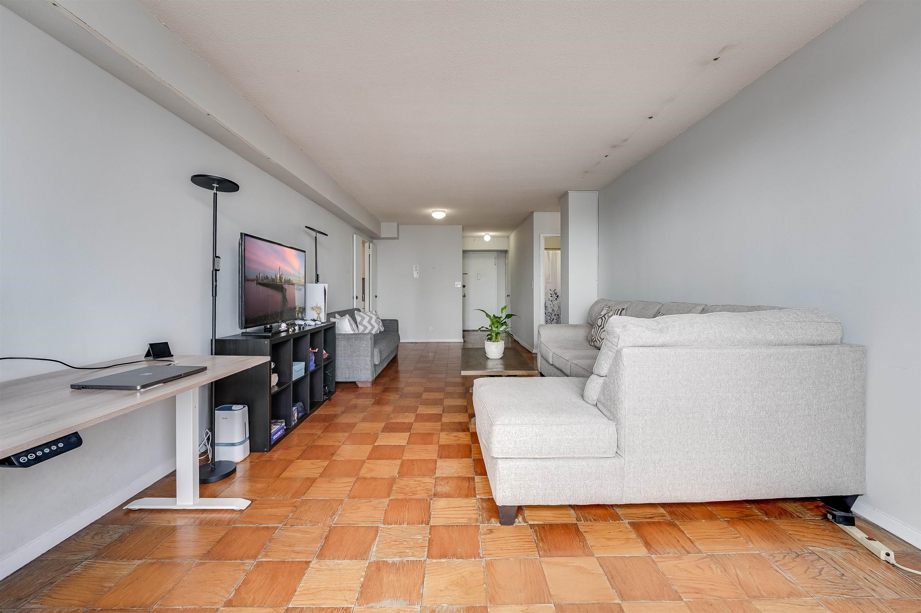 201 ST PAULS AVE Unit 17F