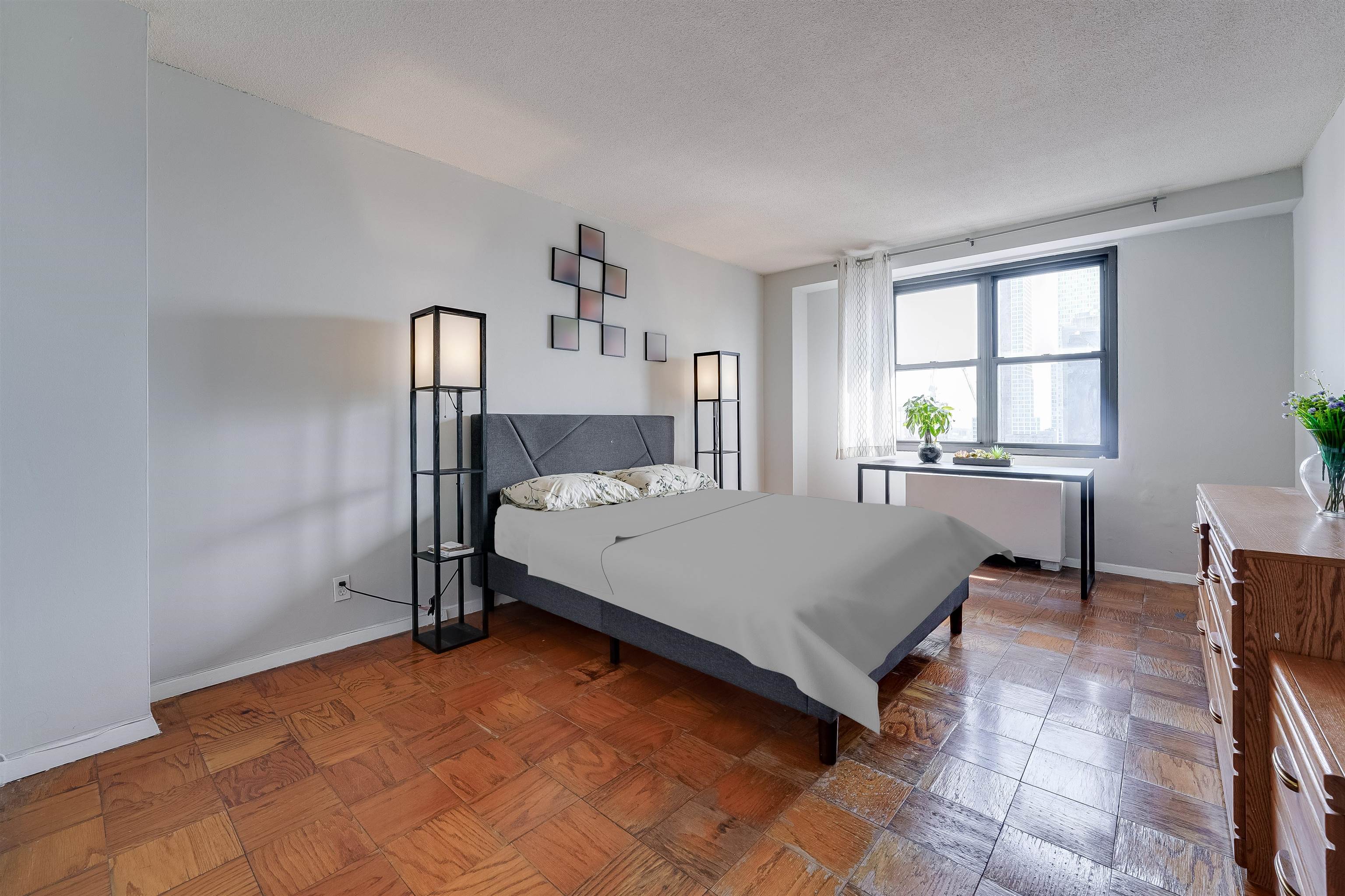 201 ST PAULS AVE Unit 17F