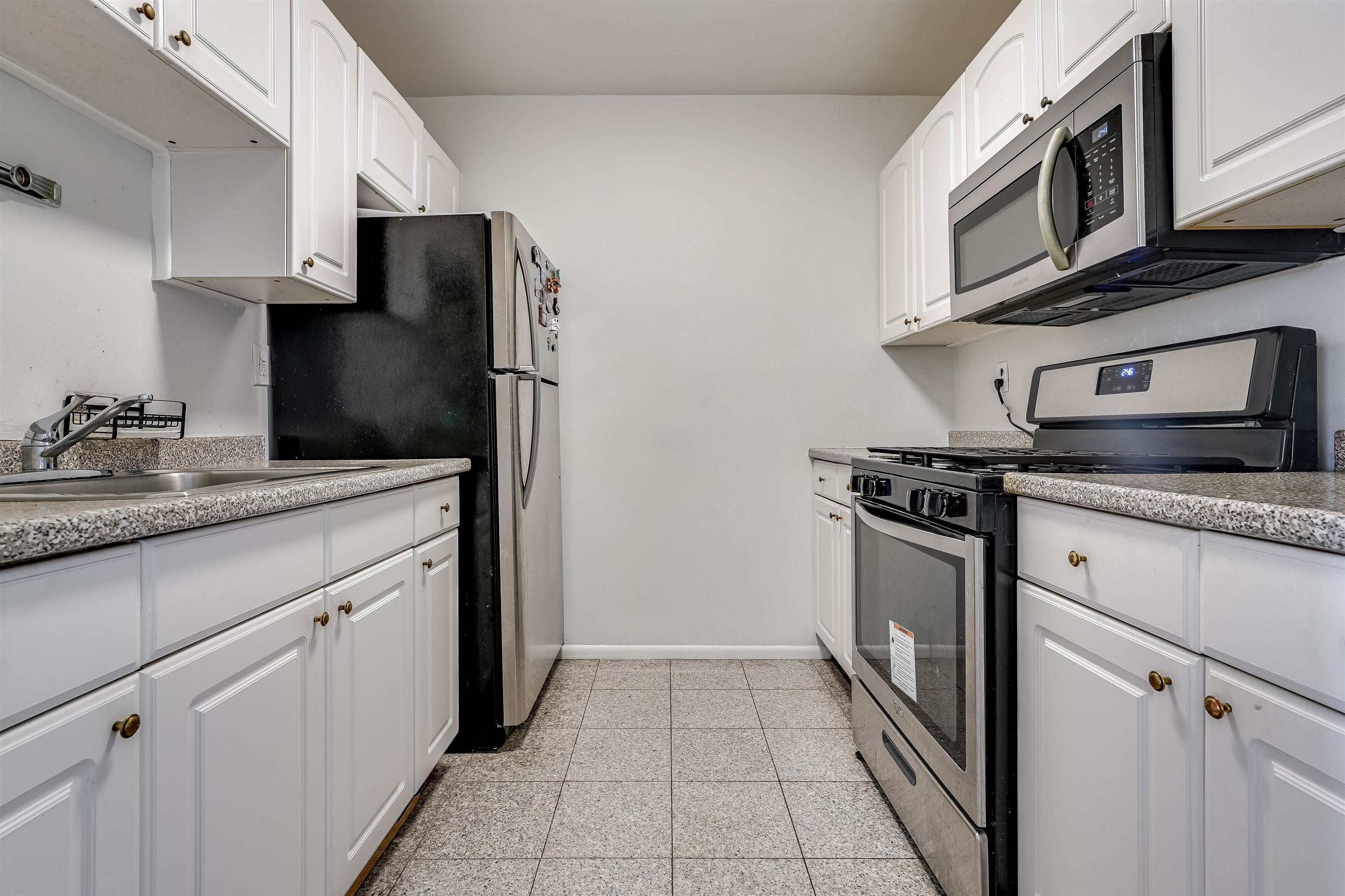 201 ST PAULS AVE Unit 17F