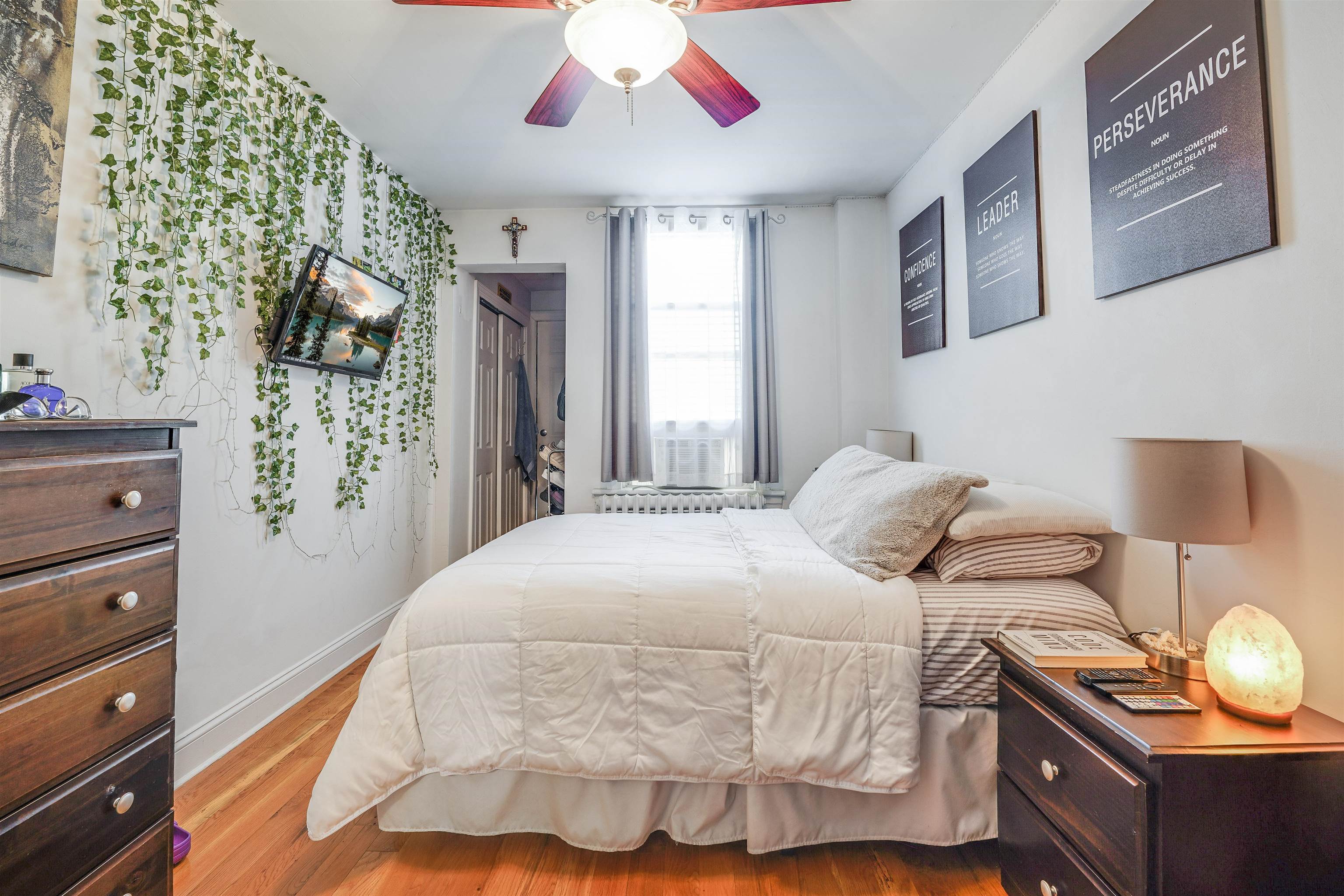 48 HIGHWOOD TERRACE