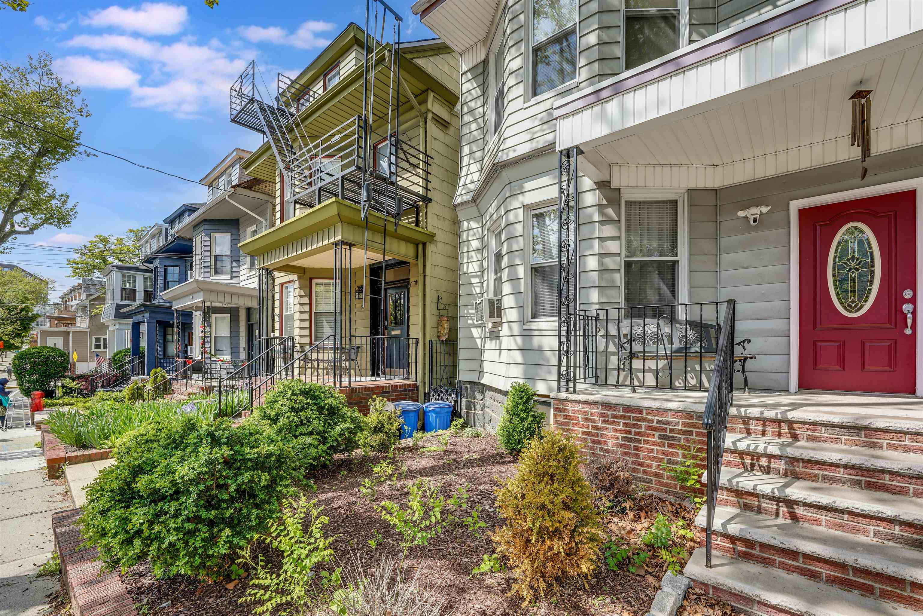 48 HIGHWOOD TERRACE