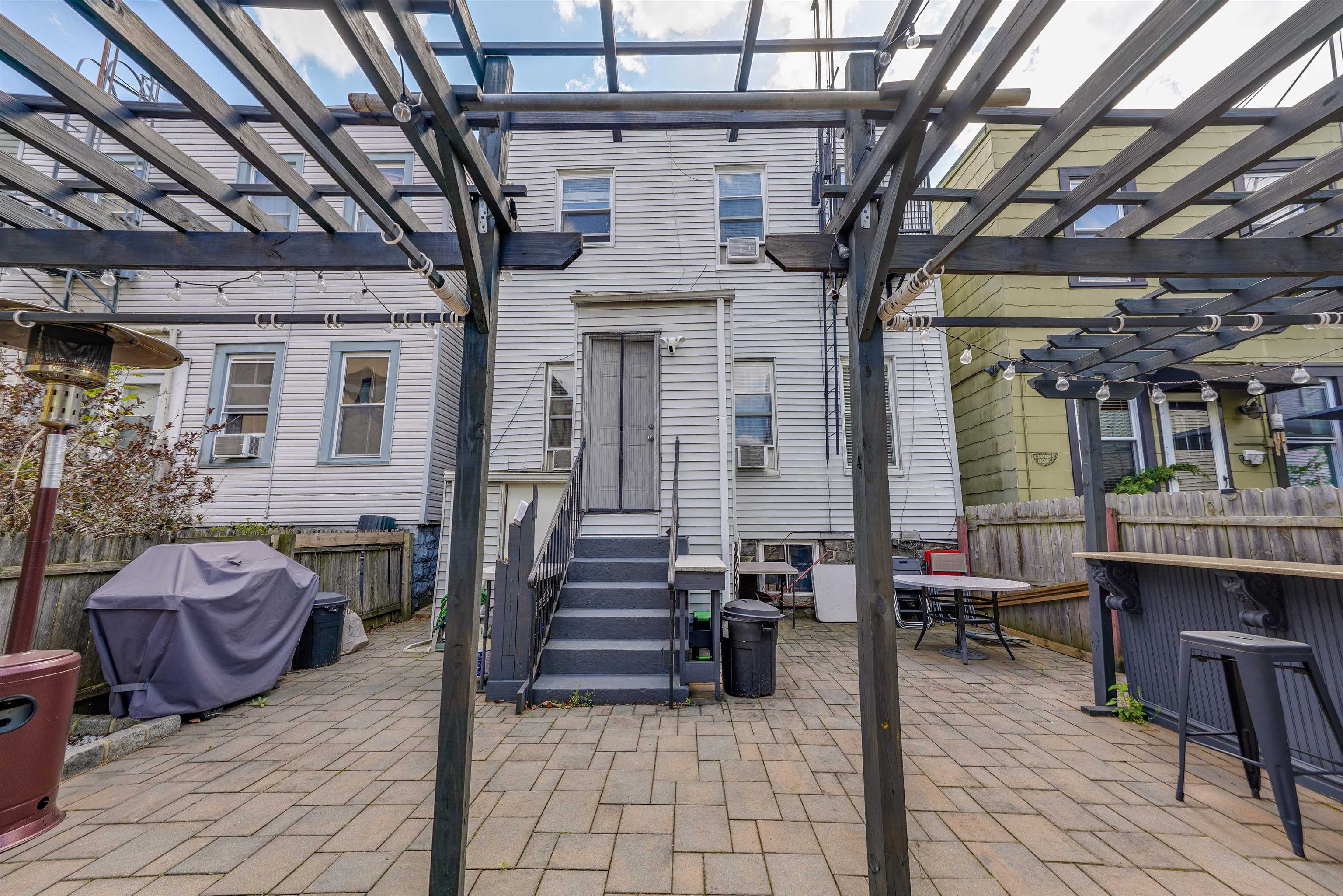 48 HIGHWOOD TERRACE