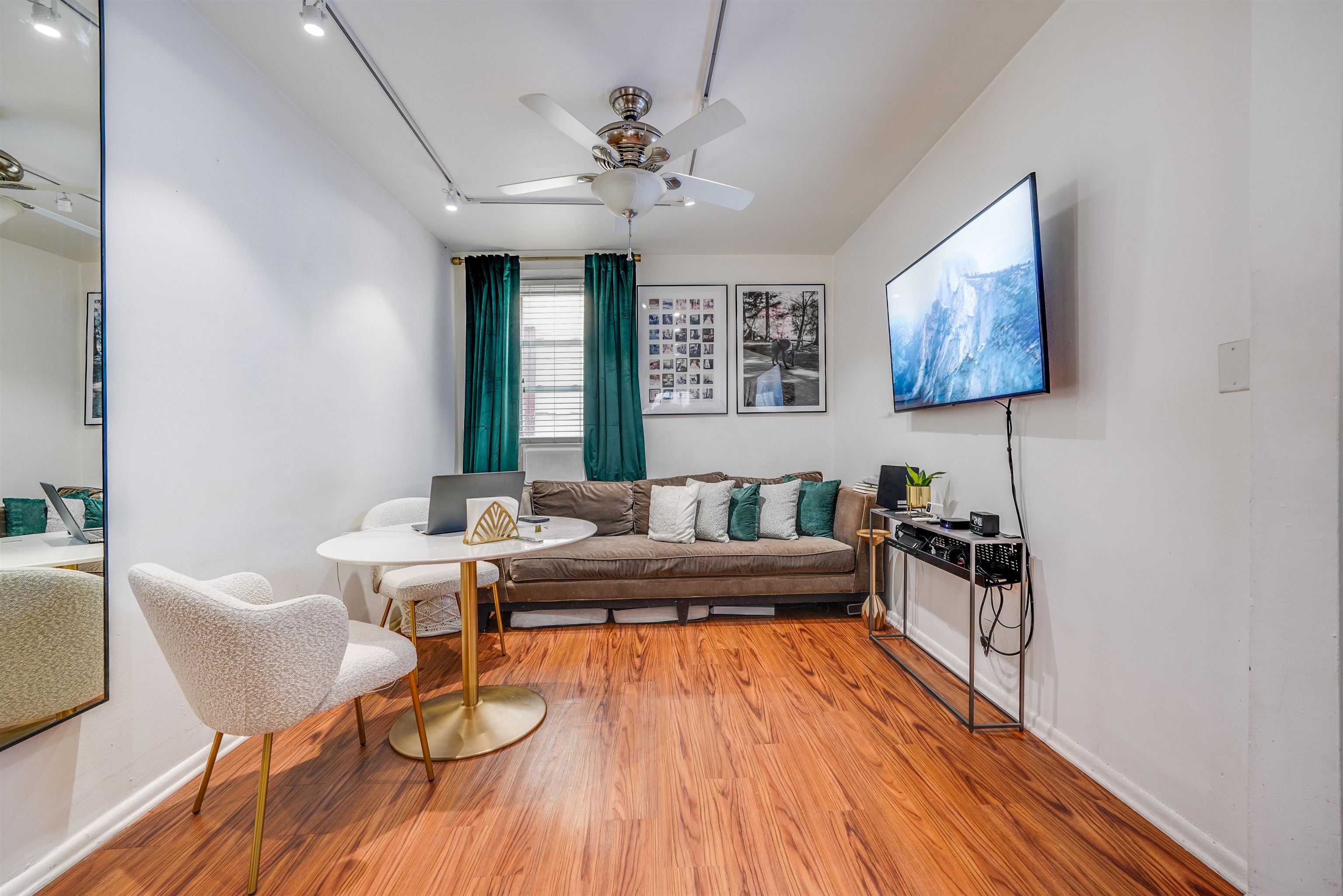 48 HIGHWOOD TERRACE