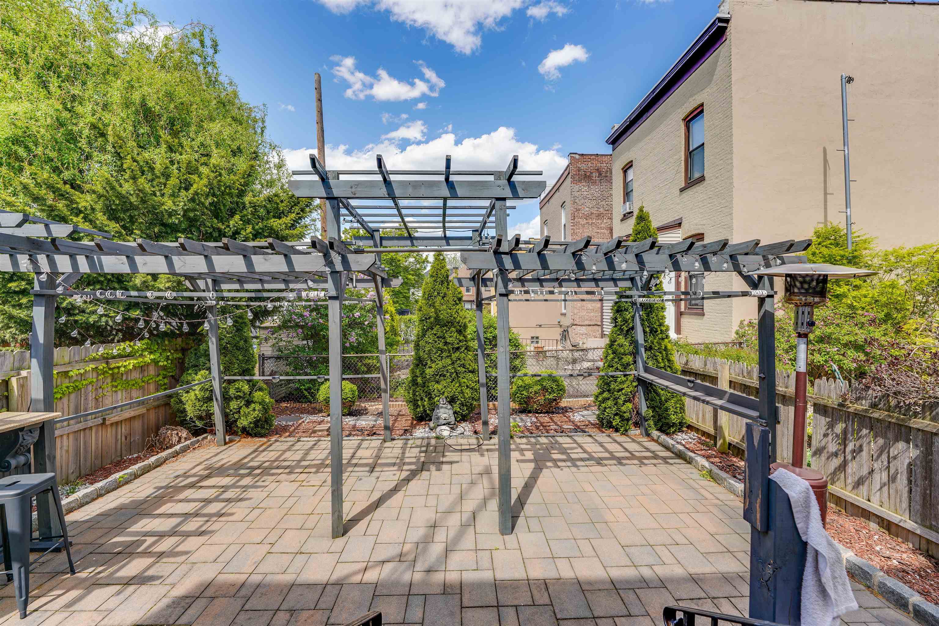 48 HIGHWOOD TERRACE