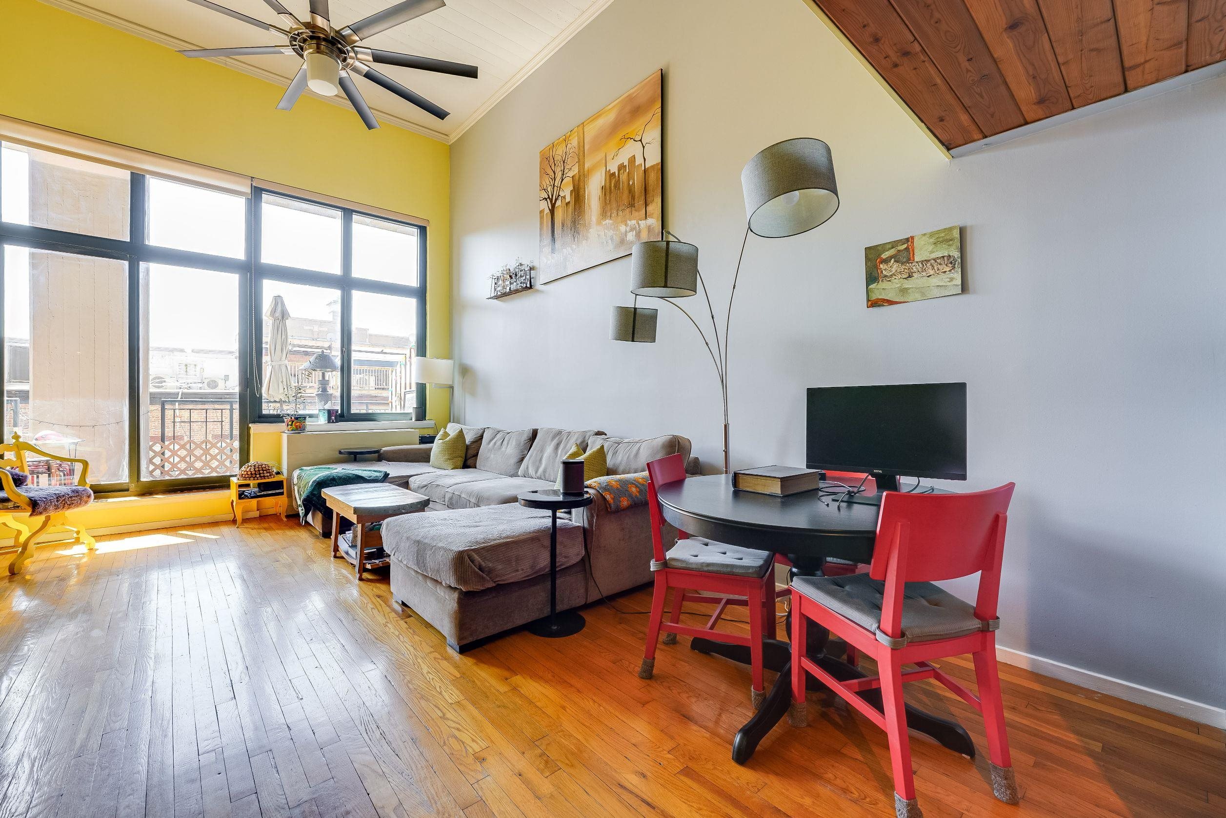 205 10TH ST Unit 4-H