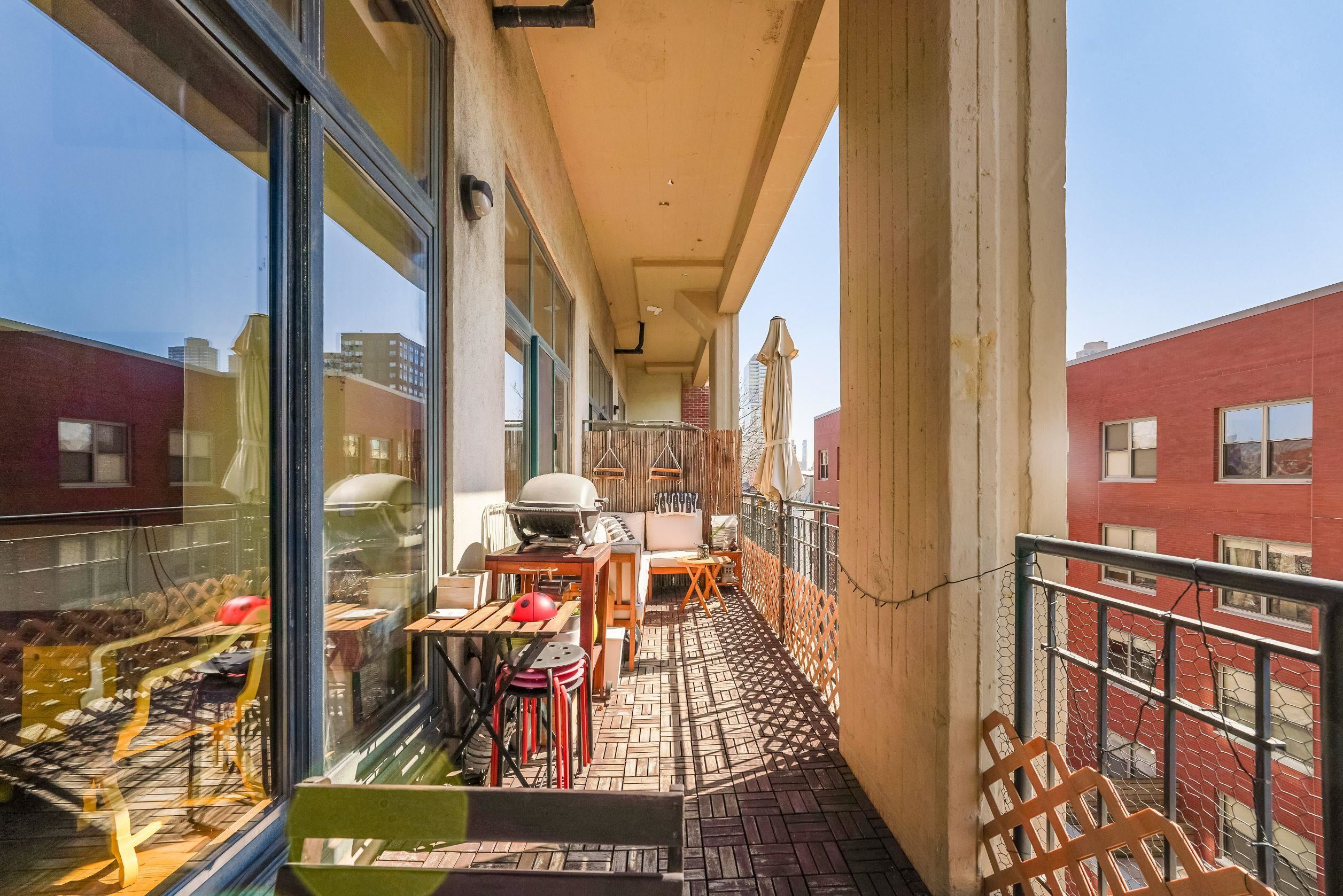 205 10TH ST Unit 4-H