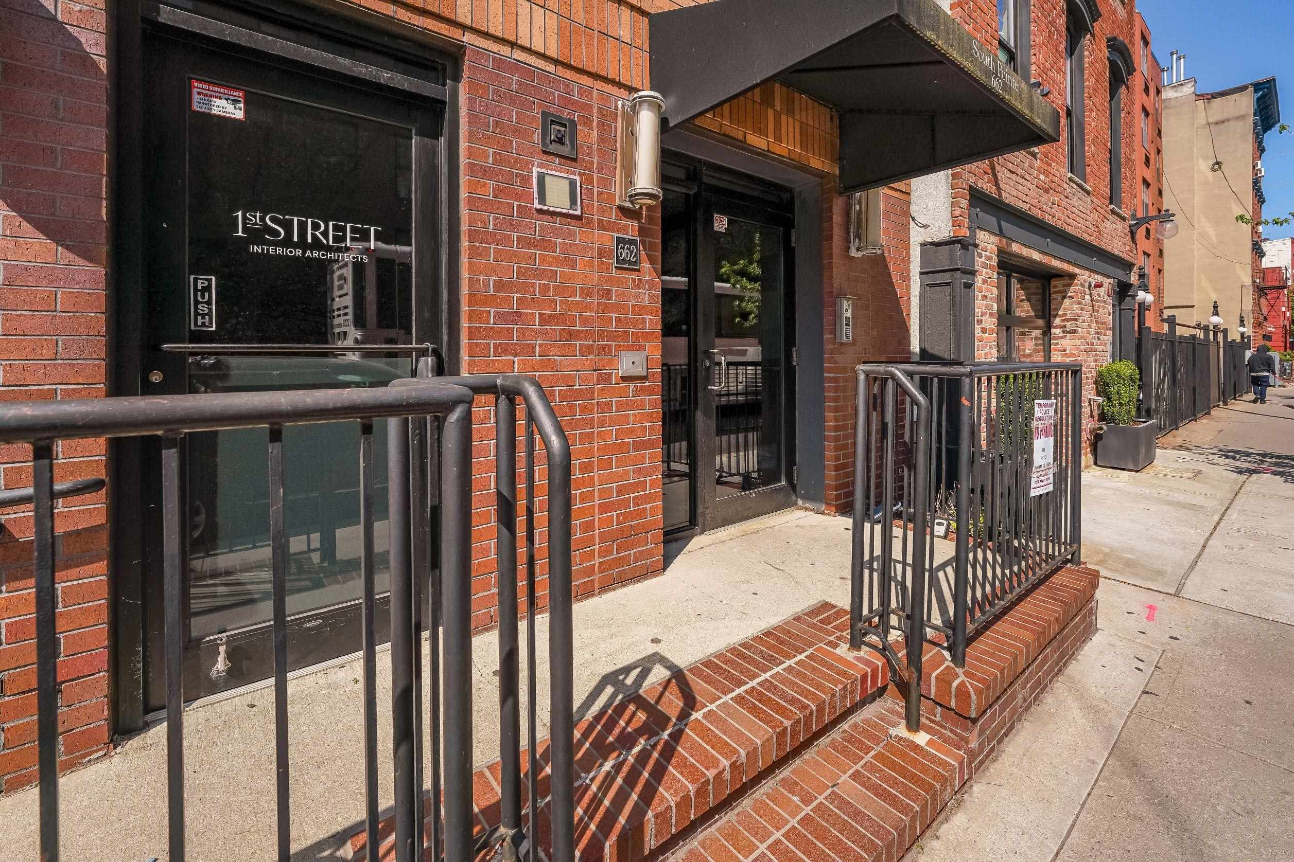 662 1ST ST Unit 5A