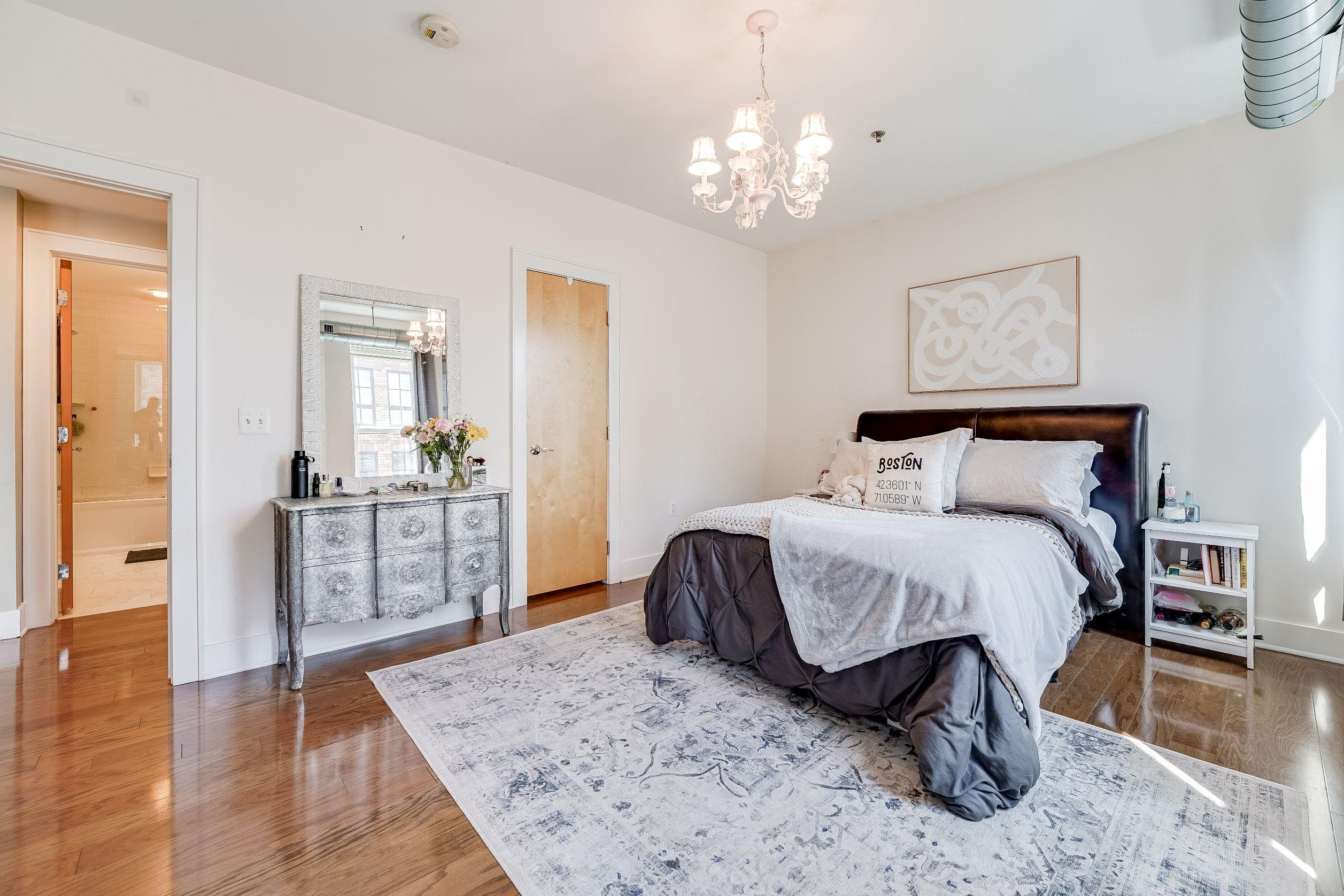 662 1ST ST Unit 5A