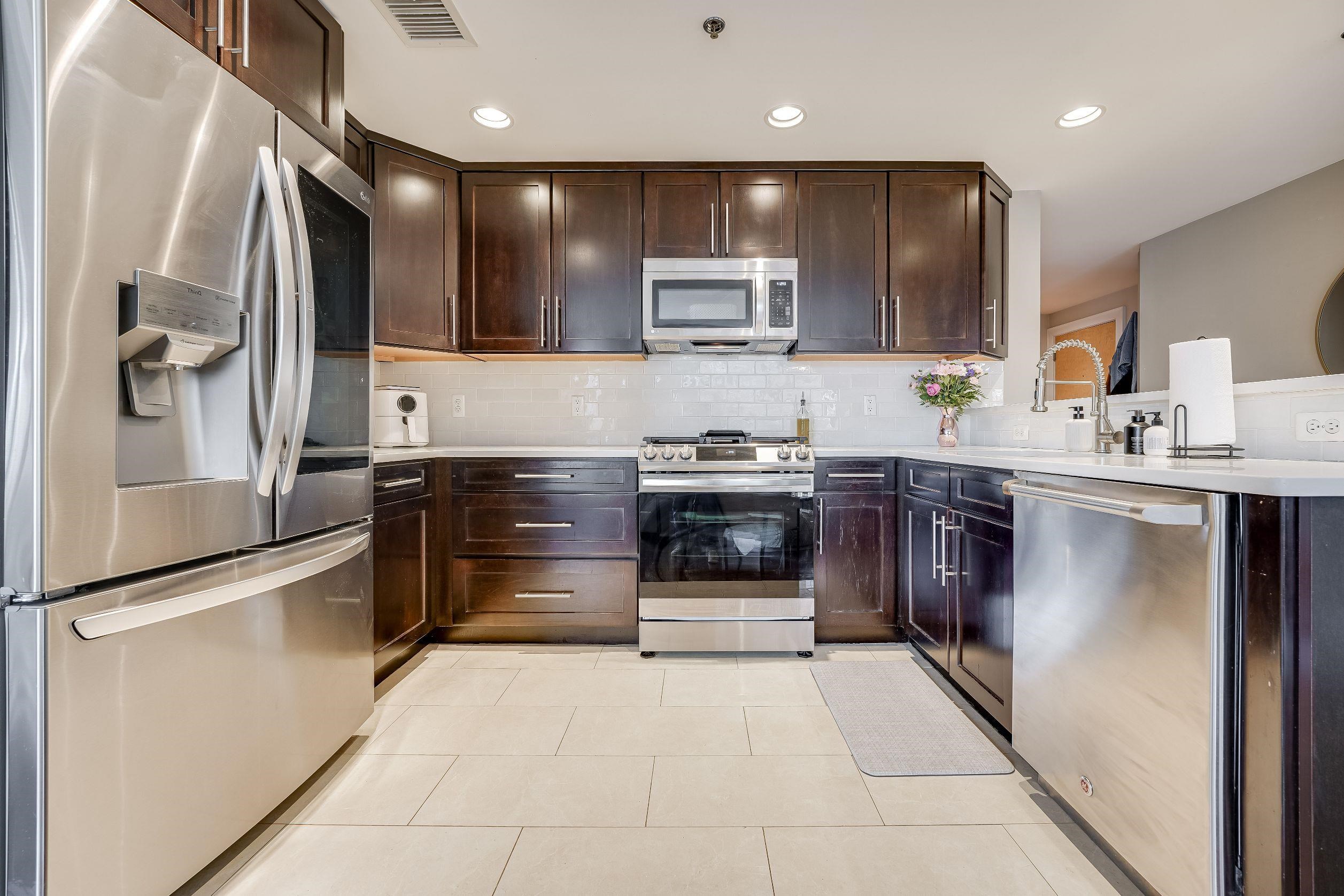 662 1ST ST Unit 5A