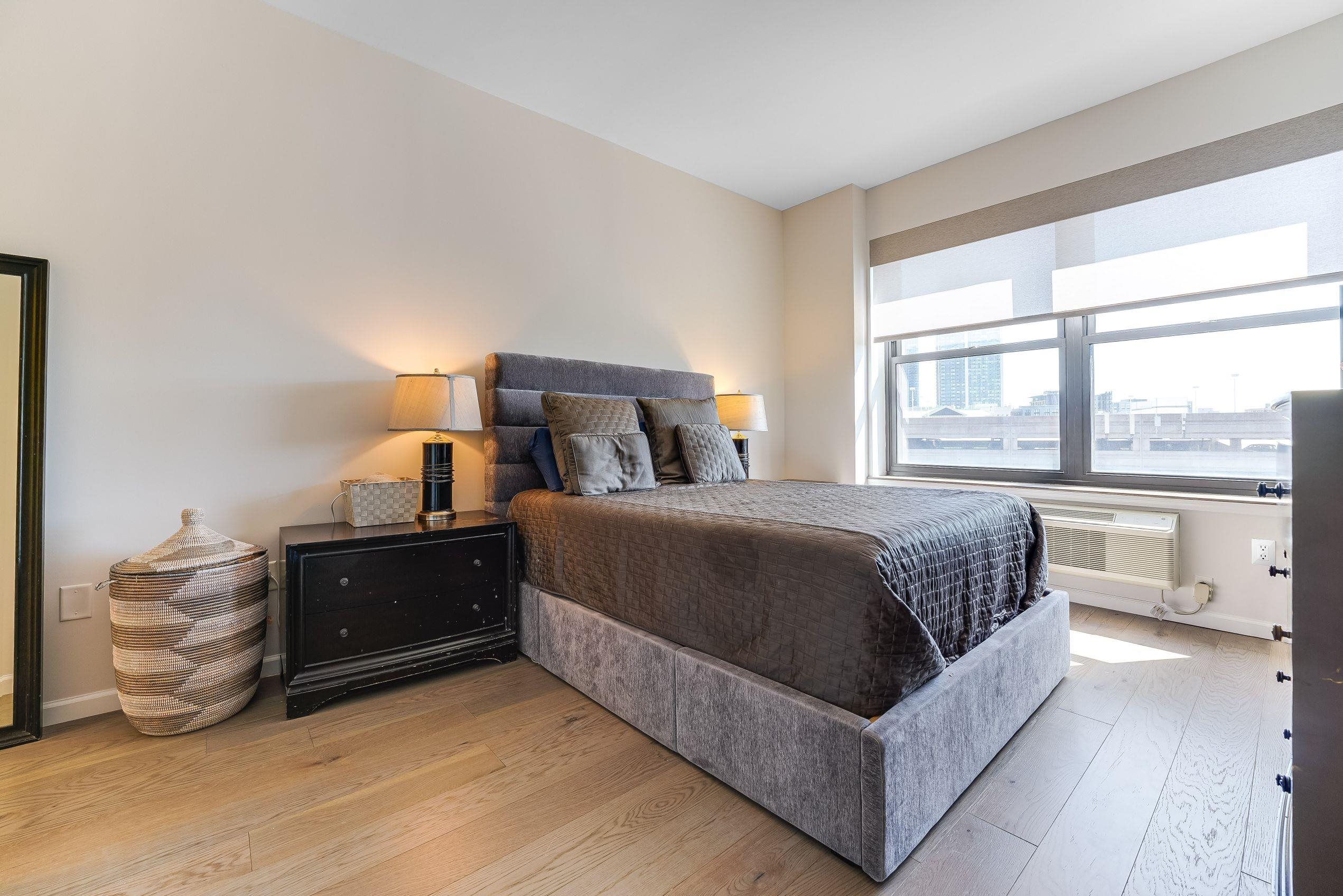 102 CHRISTOPHER COLUMBUS DR Unit 604
