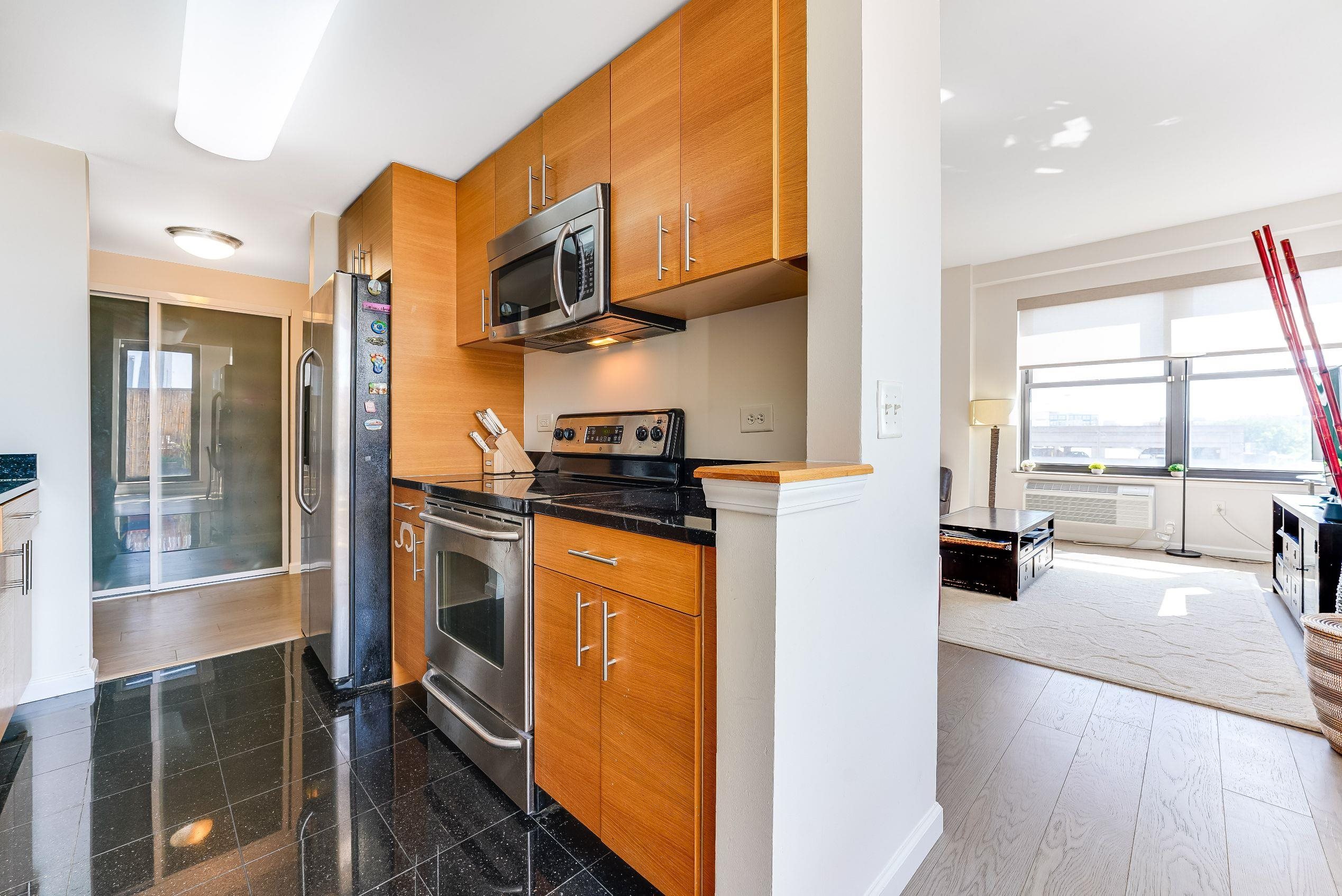 102 CHRISTOPHER COLUMBUS DR Unit 604