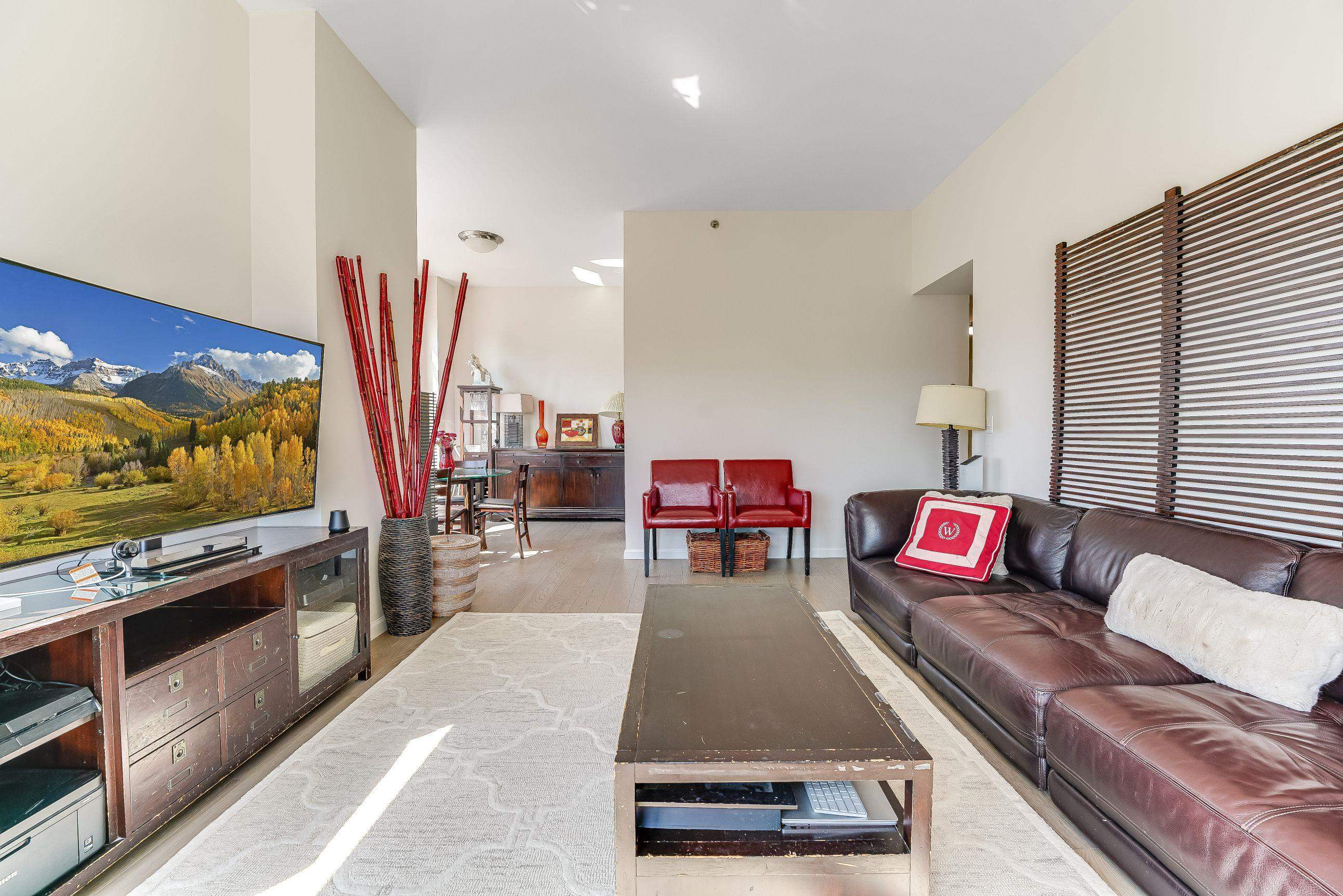 102 CHRISTOPHER COLUMBUS DR Unit 604