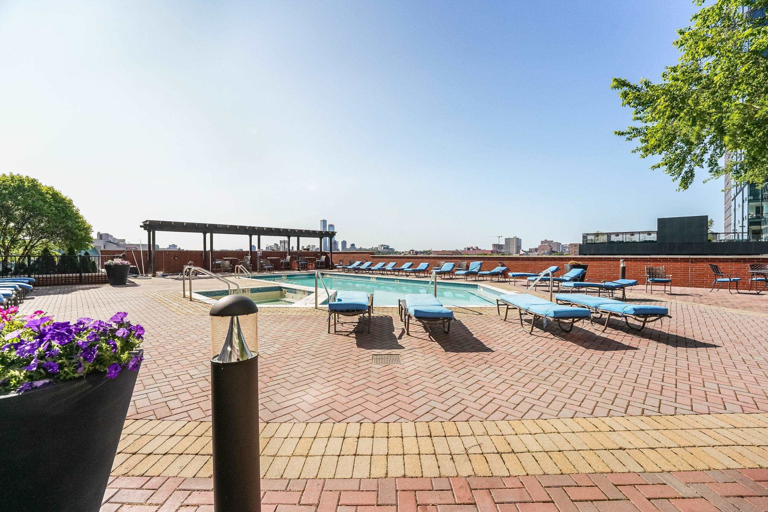 102 CHRISTOPHER COLUMBUS DR Unit 604