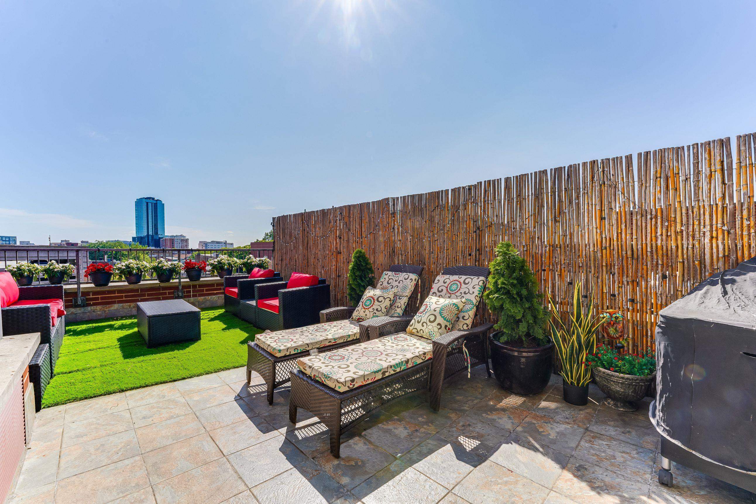 102 CHRISTOPHER COLUMBUS DR Unit 604