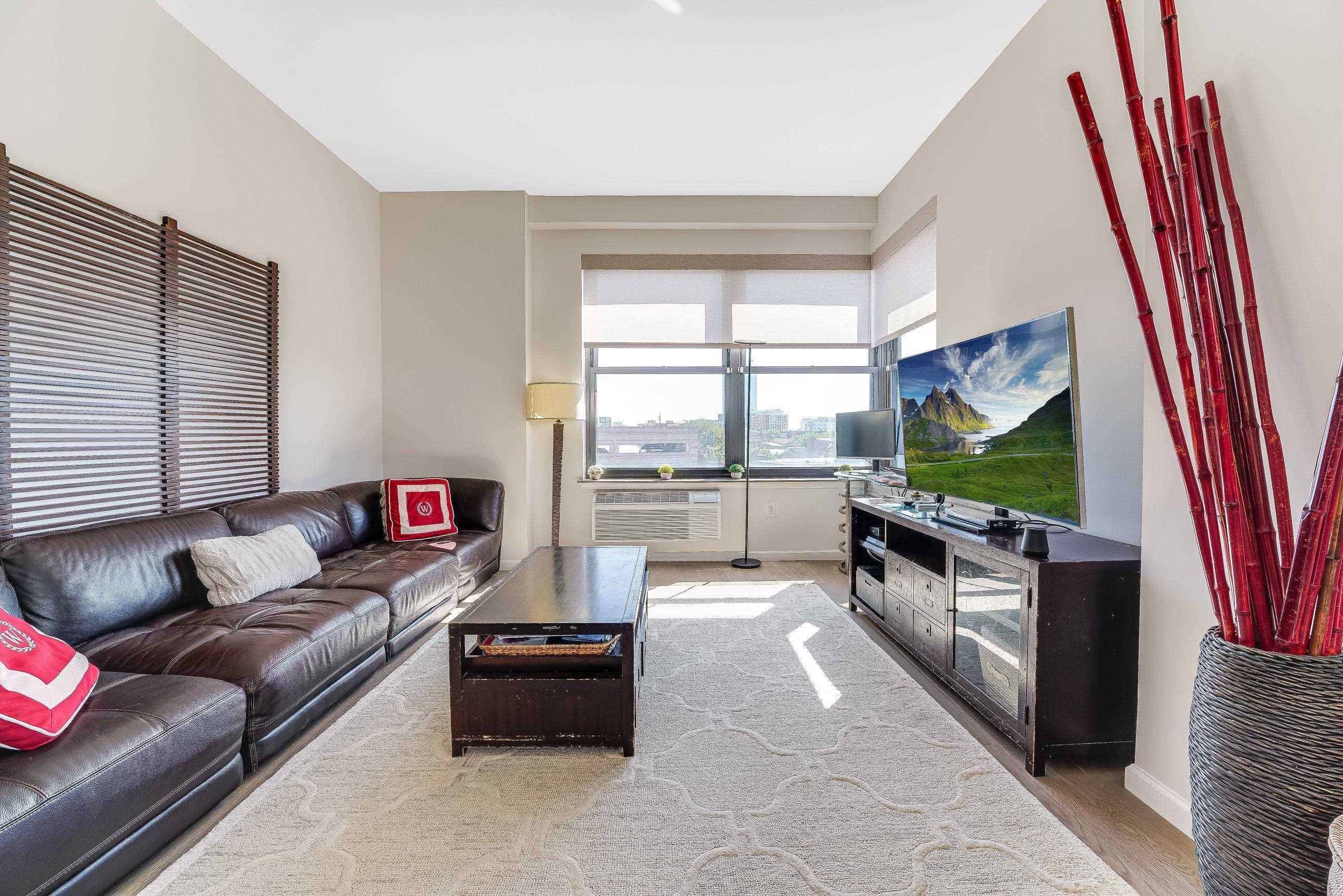 102 CHRISTOPHER COLUMBUS DR Unit 604