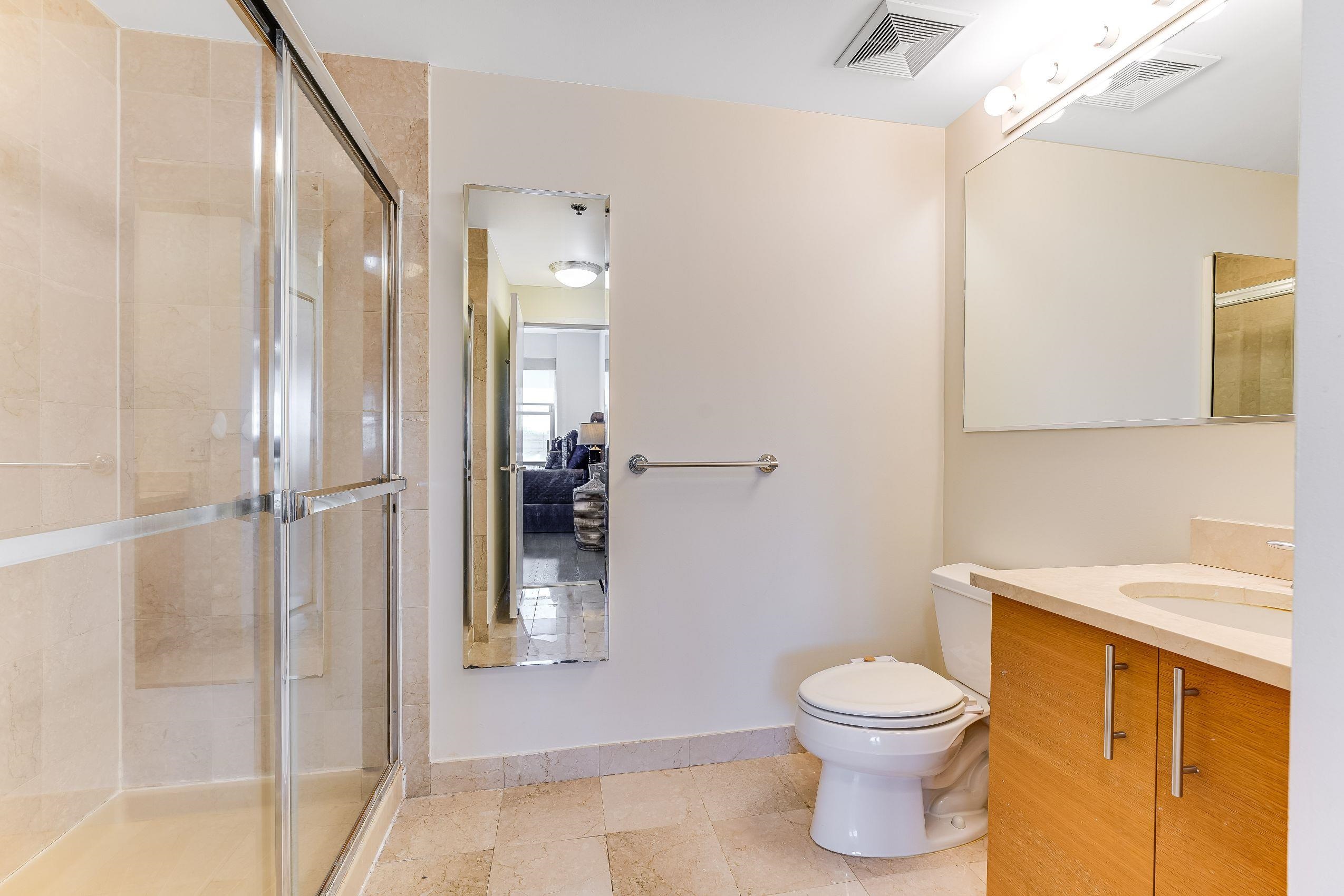 102 CHRISTOPHER COLUMBUS DR Unit 604