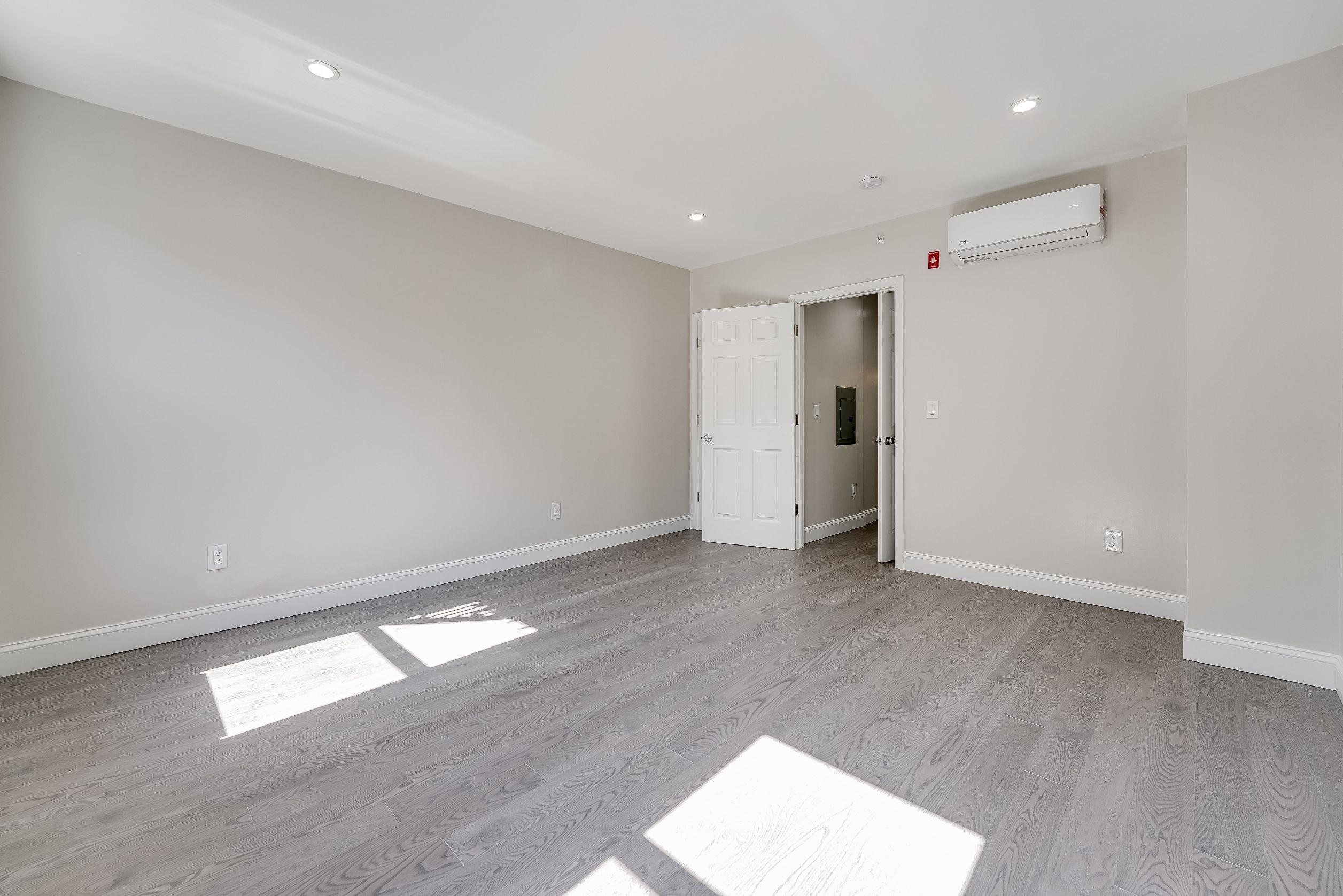 406 MADISON ST Unit 2R