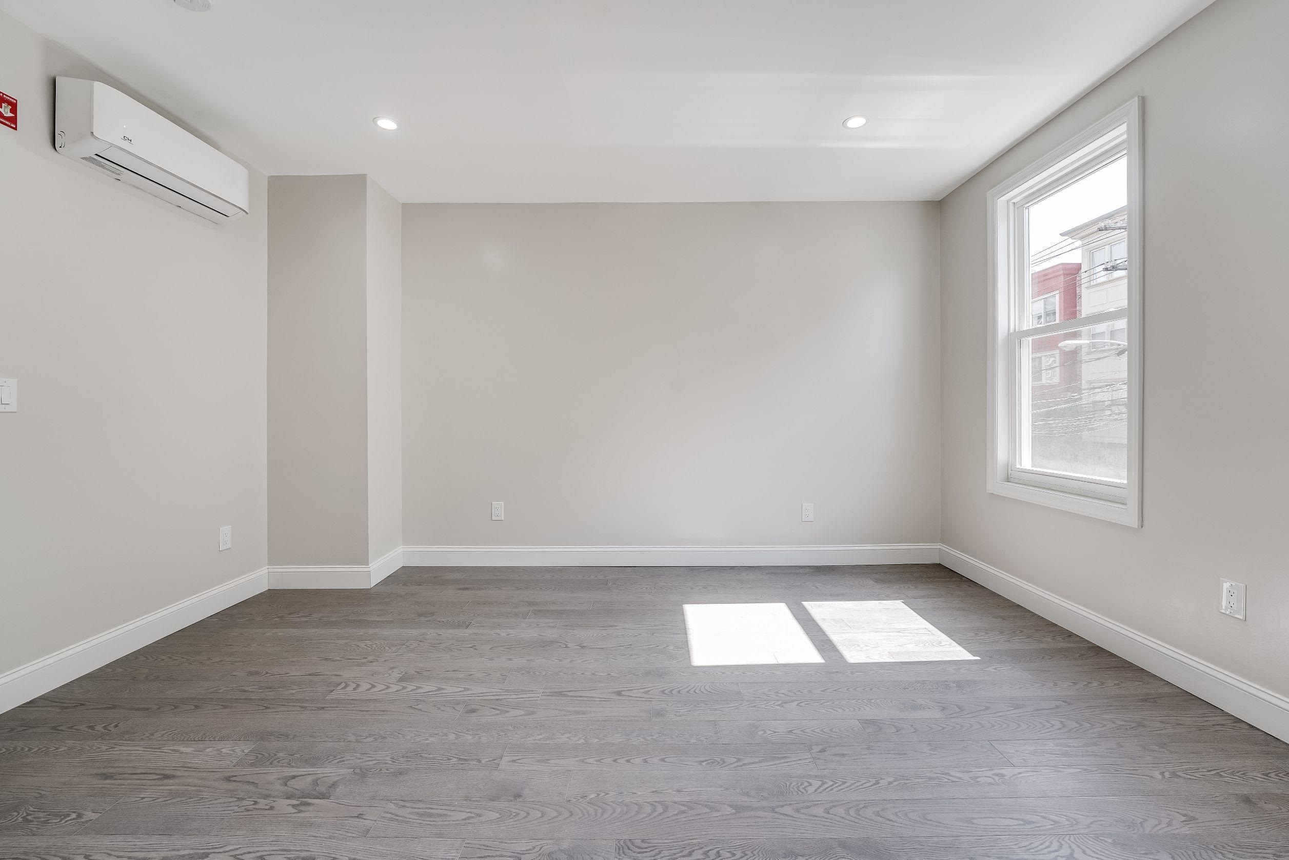 406 MADISON ST Unit 2R