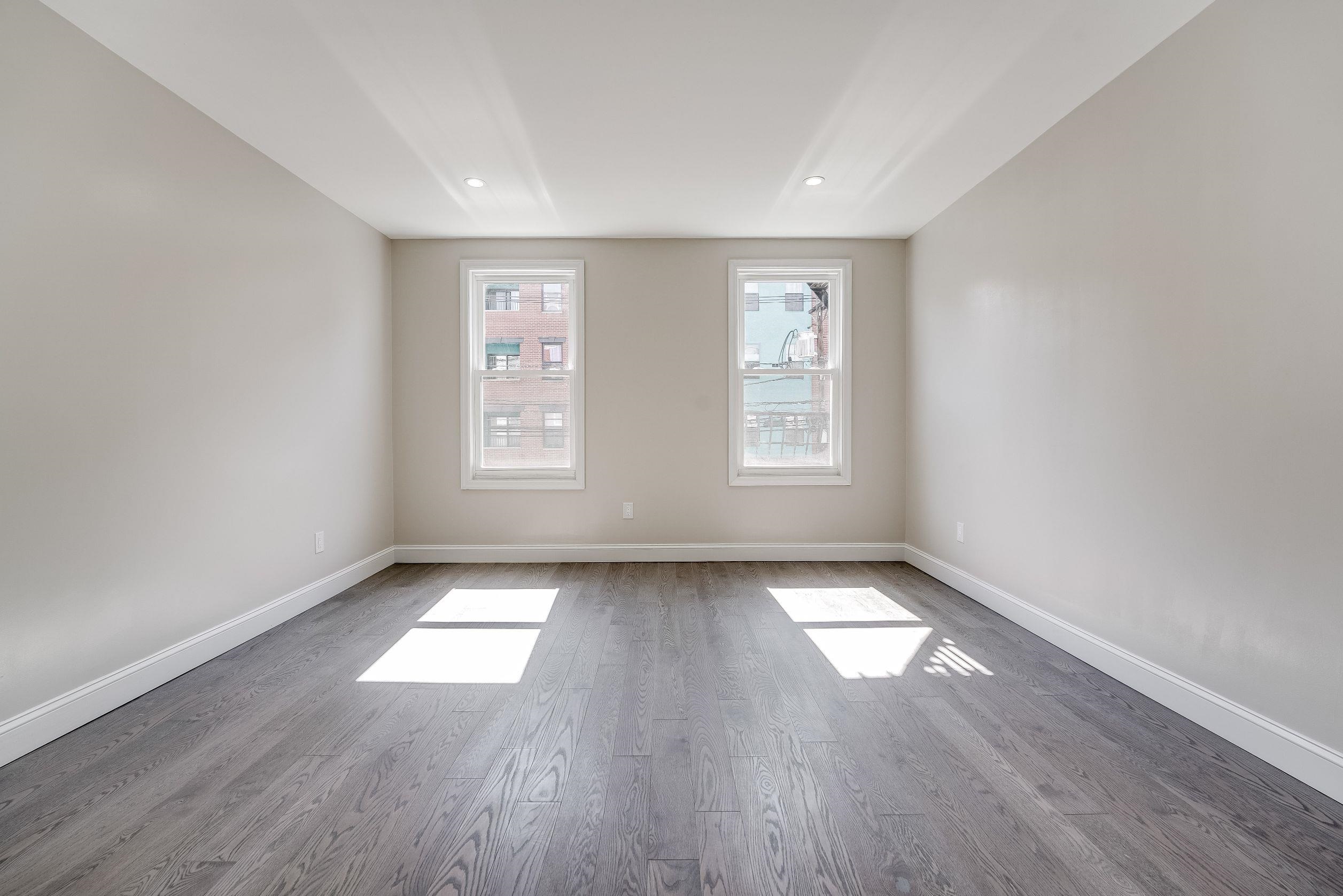 406 MADISON ST Unit 2R