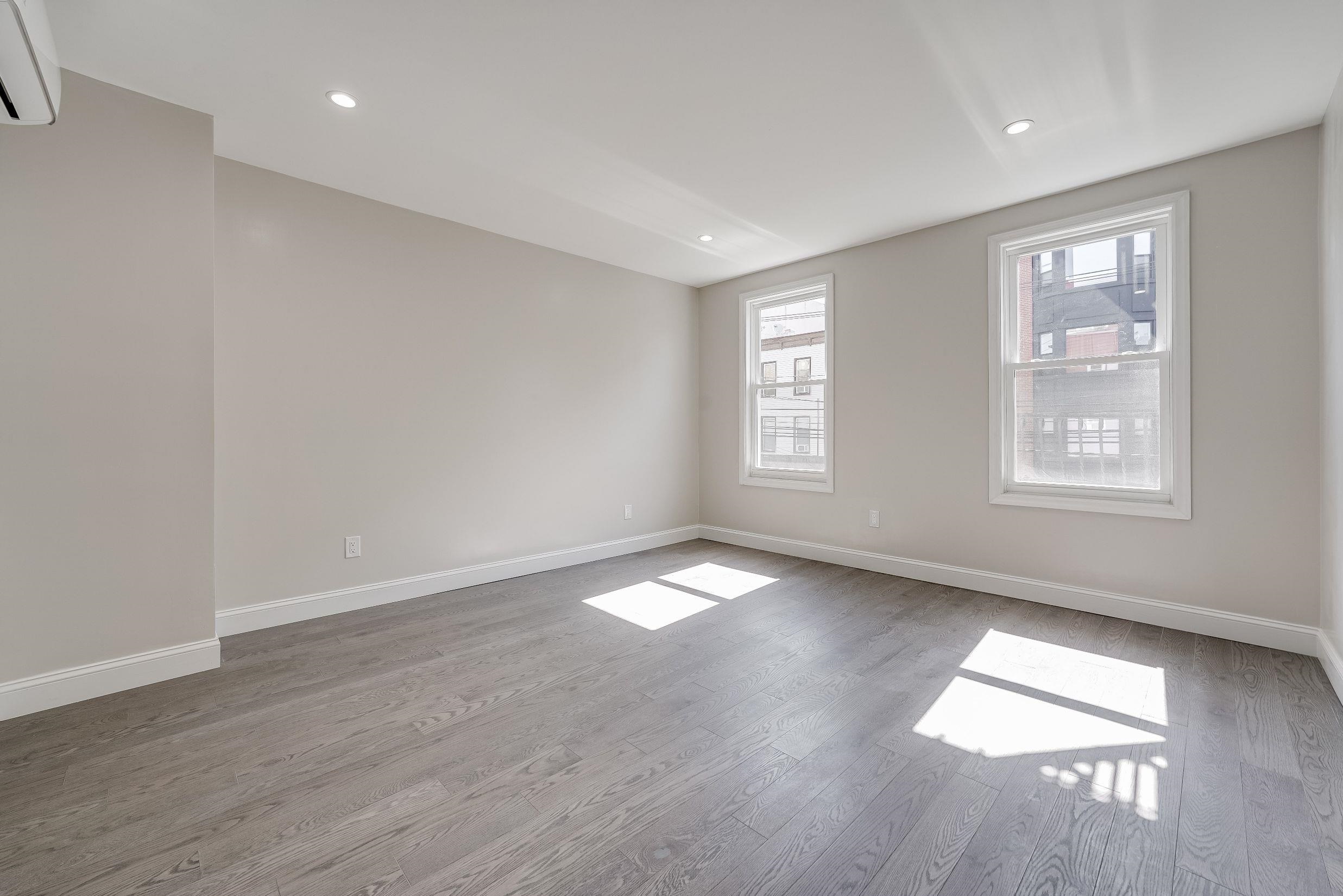 406 MADISON ST Unit 2R