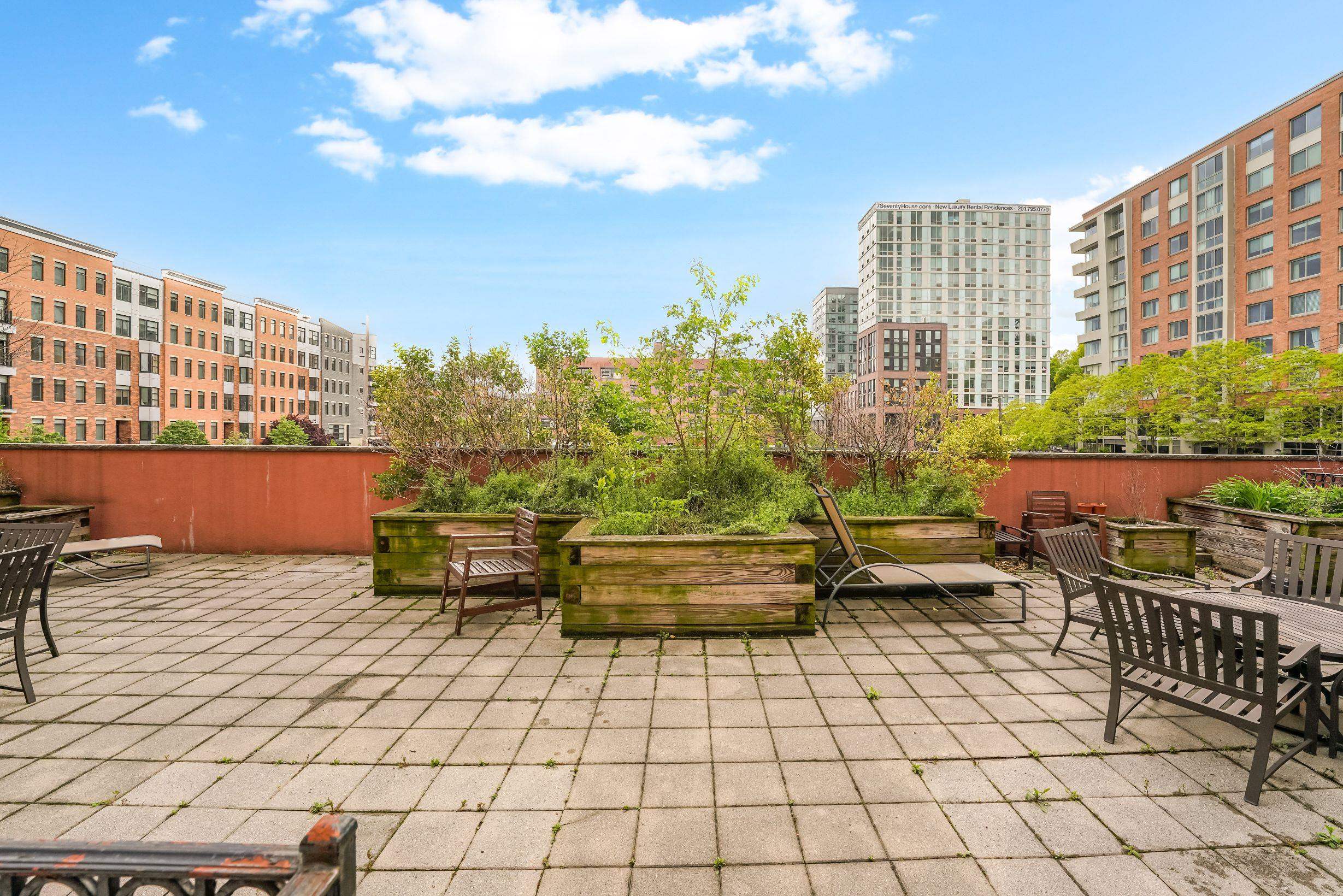 830 MONROE ST Unit 2G