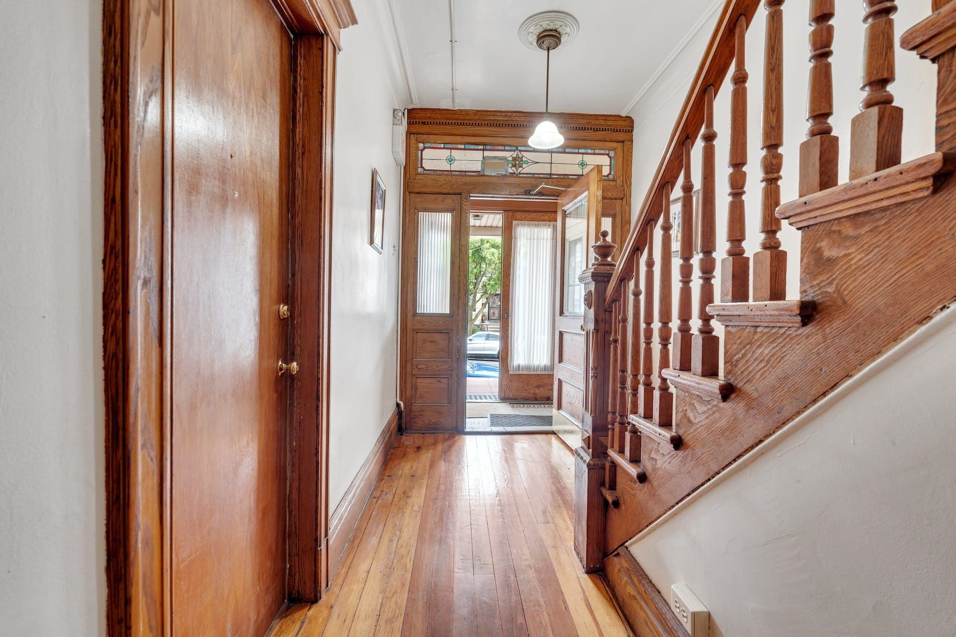 76 FULTON ST
