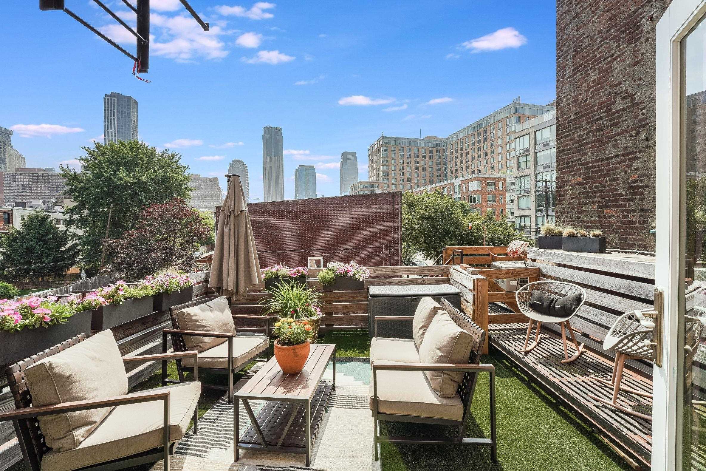 238 GROVE ST Unit 3