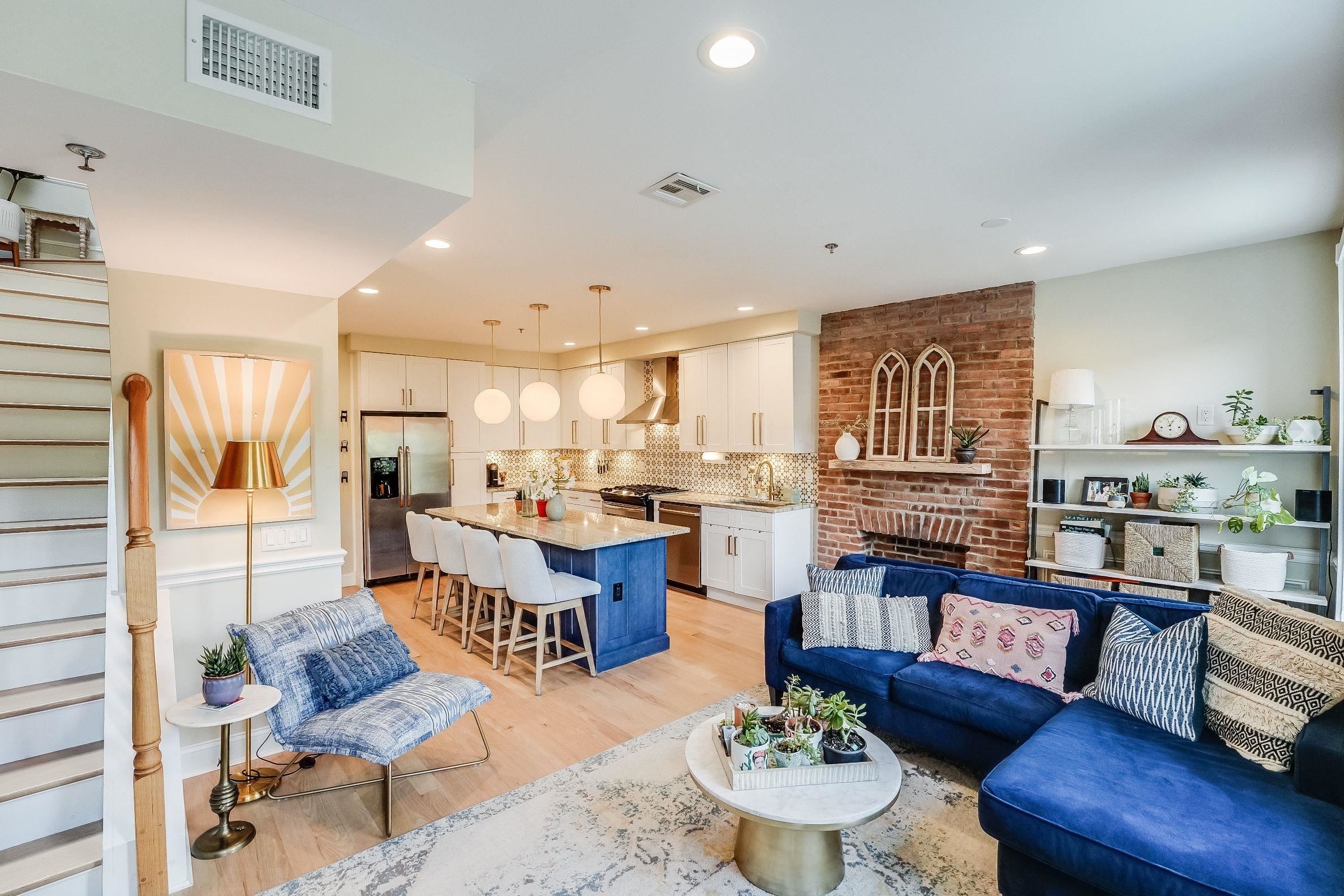 238 GROVE ST Unit 3