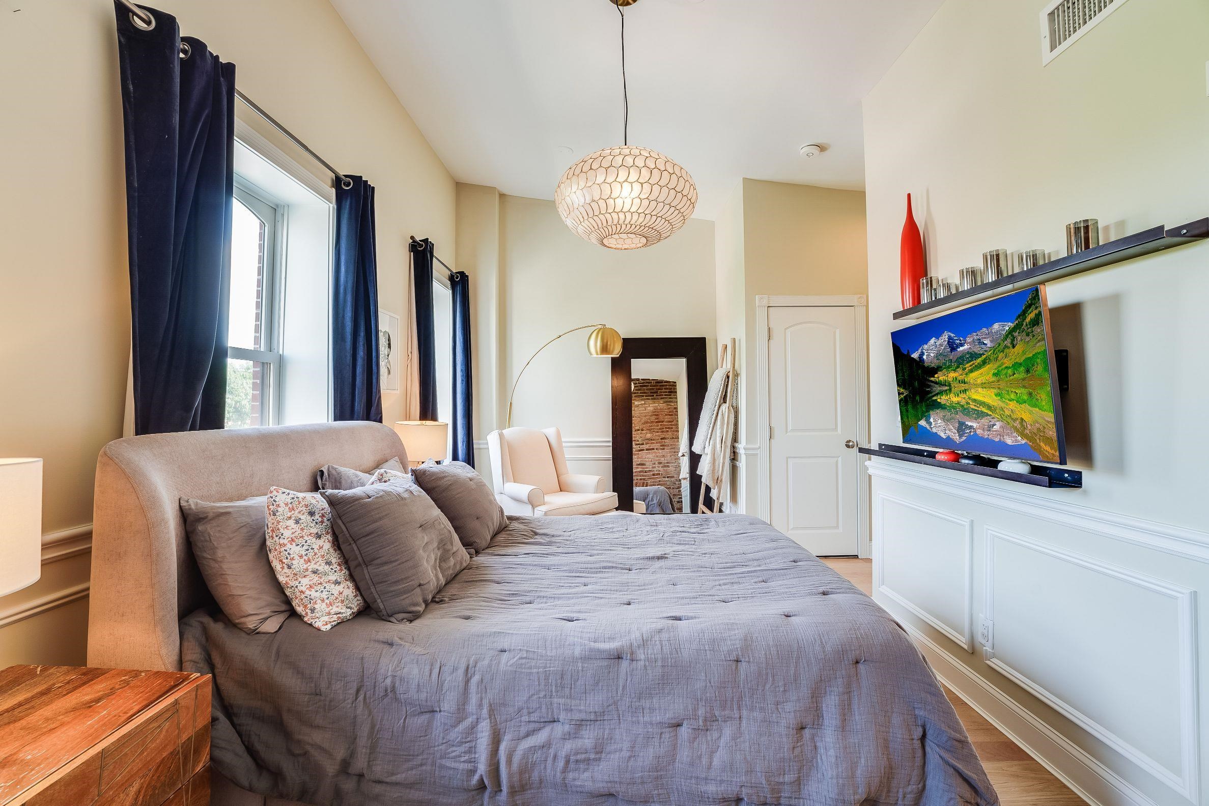 238 GROVE ST Unit 3