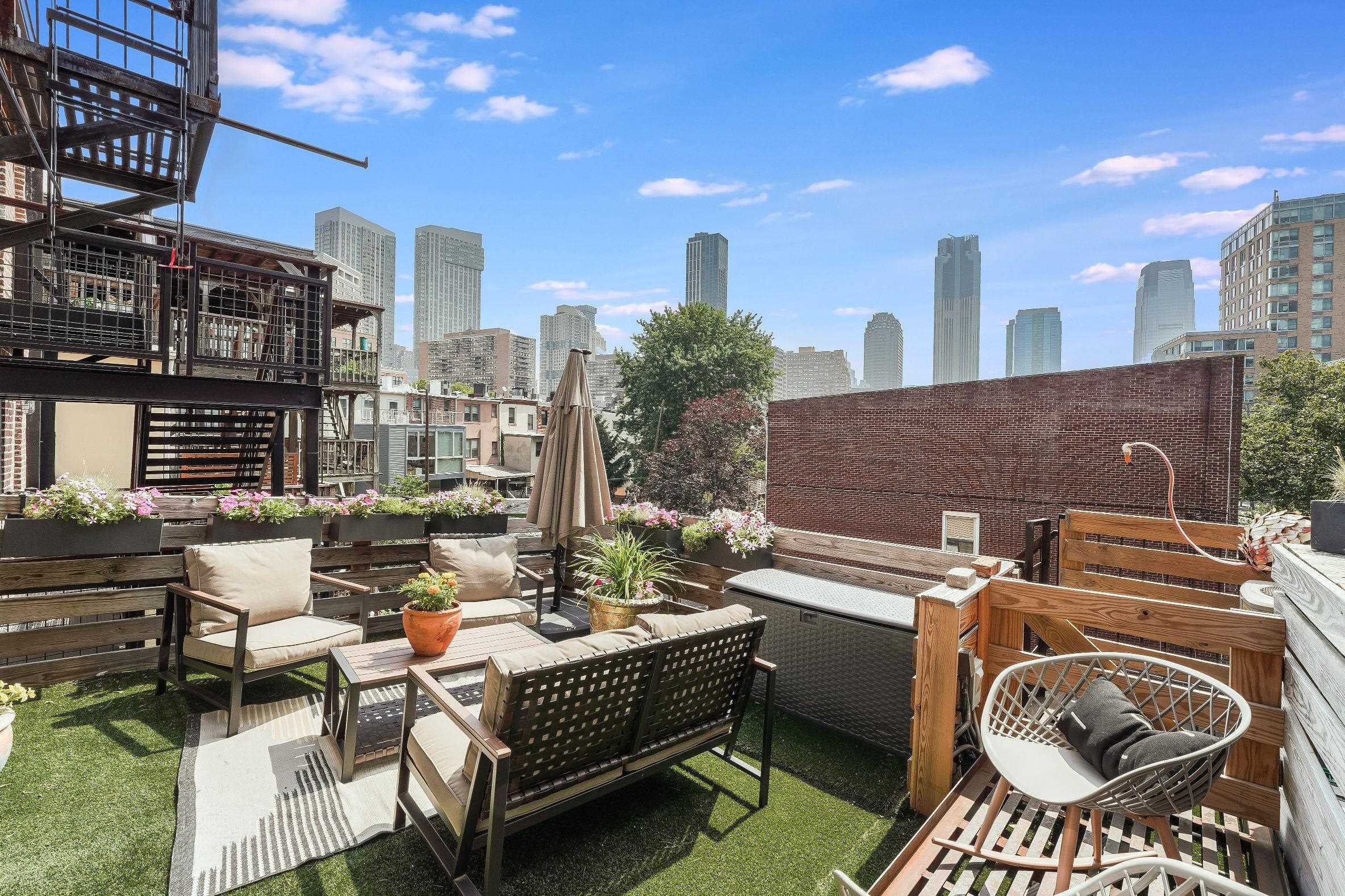 238 GROVE ST Unit 3
