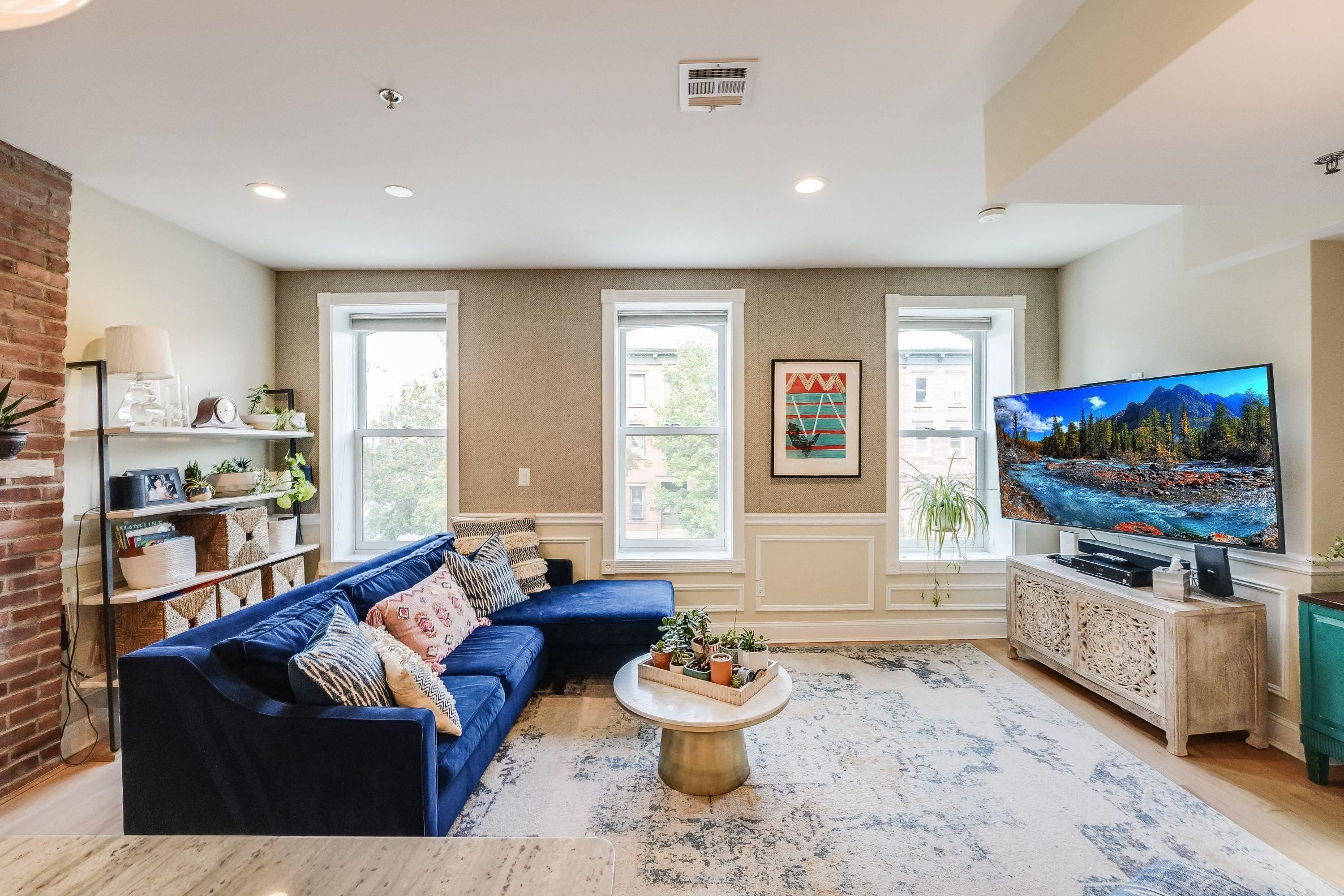 238 GROVE ST Unit 3