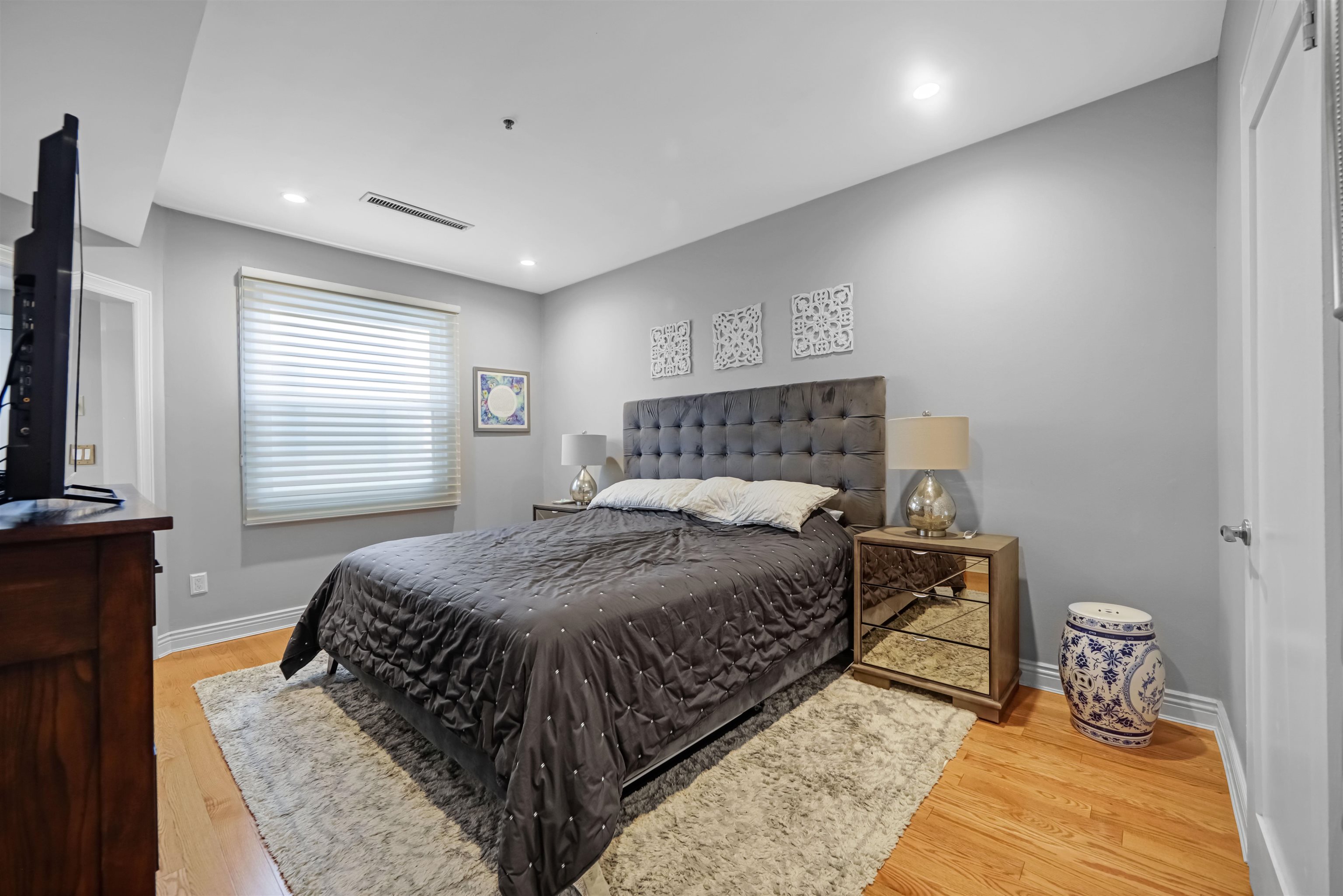 600 HUDSON ST Unit 3A