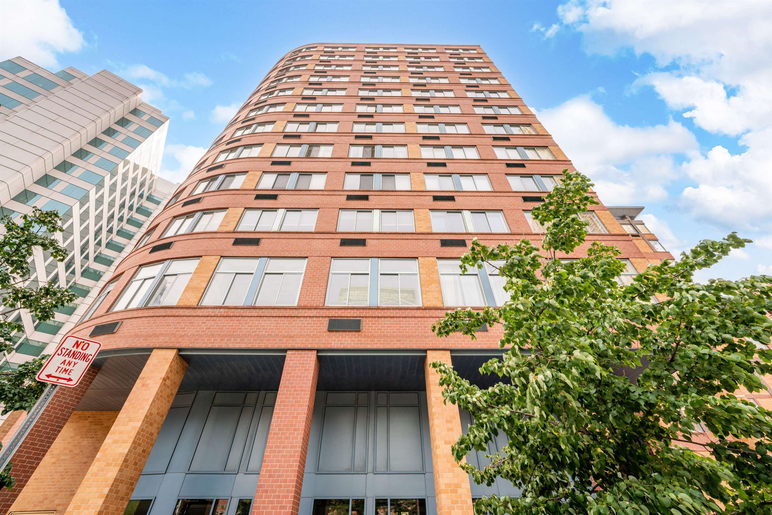 311 WASHINGTON ST Unit 3A