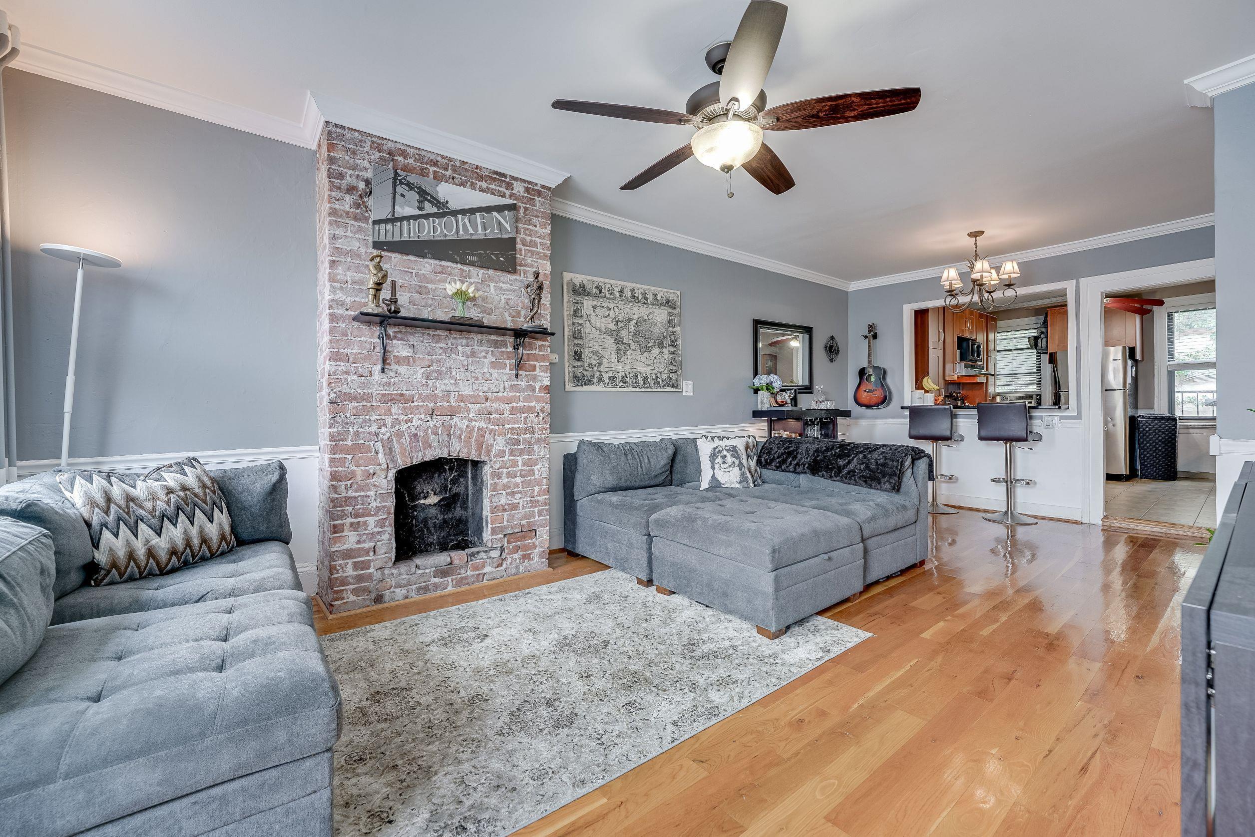 358 6TH ST Unit 2L