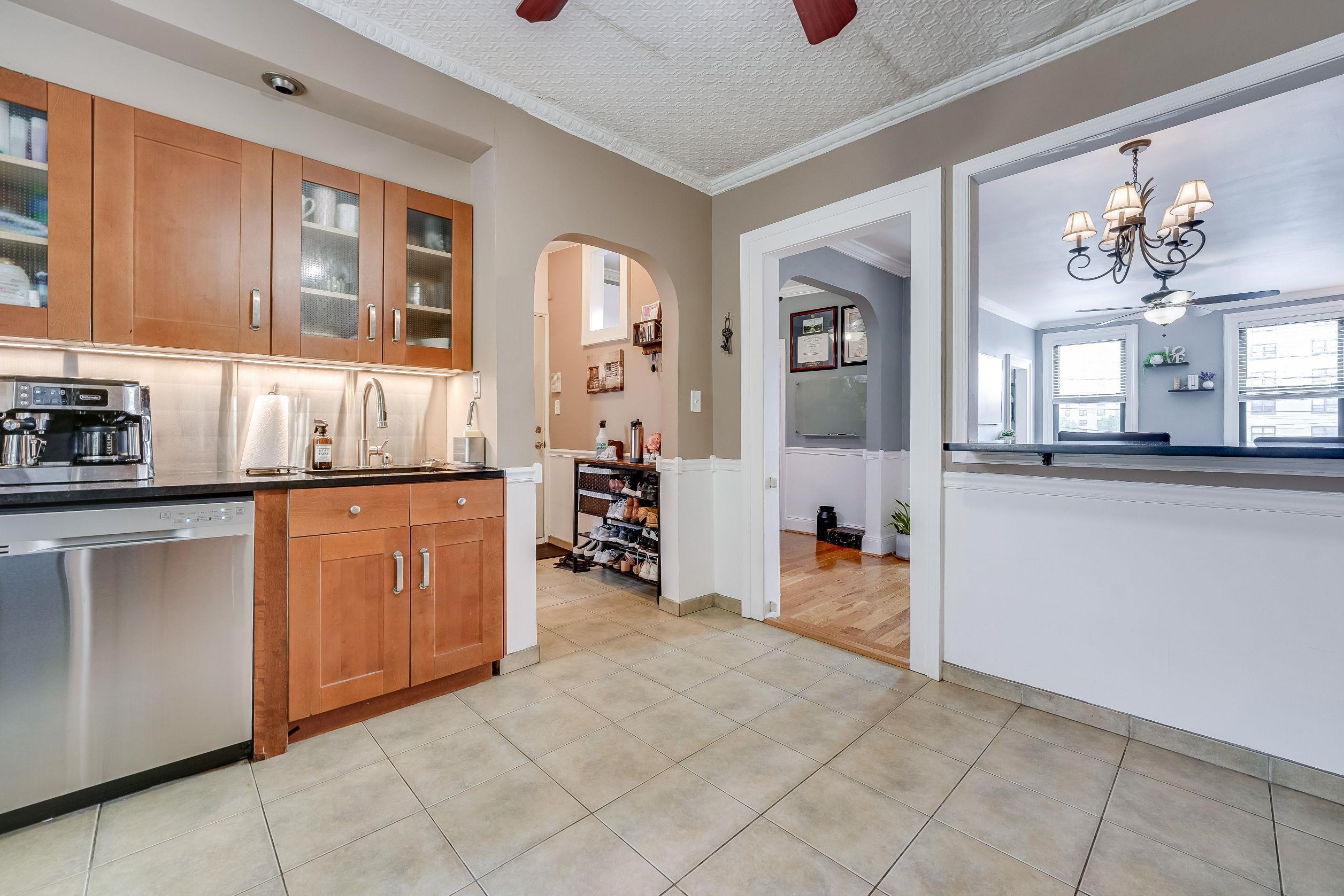 358 6TH ST Unit 2L