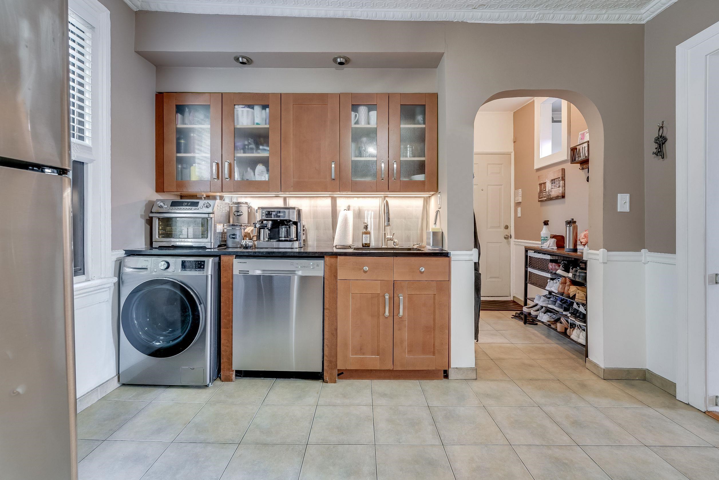 358 6TH ST Unit 2L