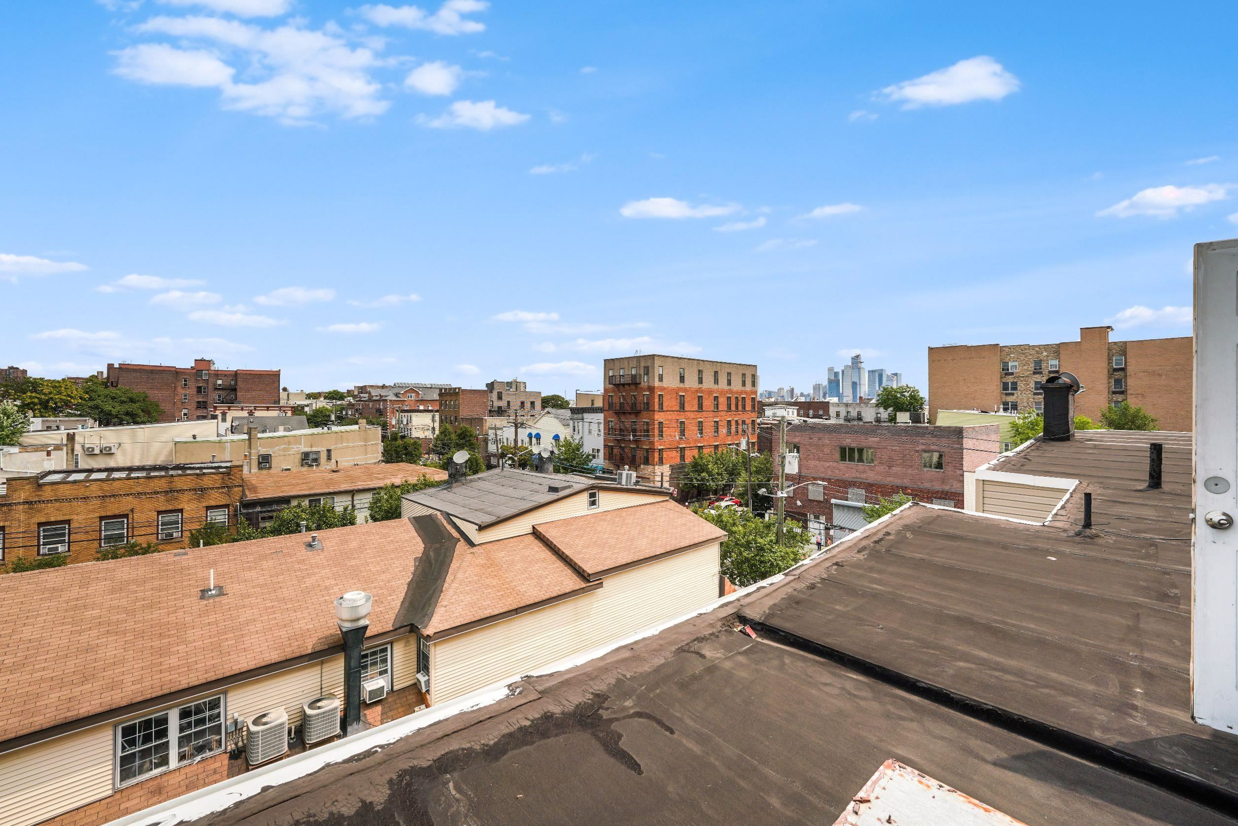 609 NEW YORK AVE Unit 2R