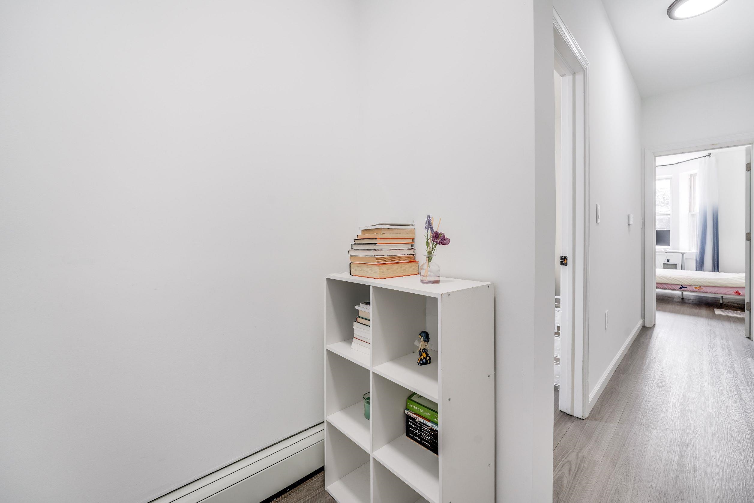 609 NEW YORK AVE Unit 2R